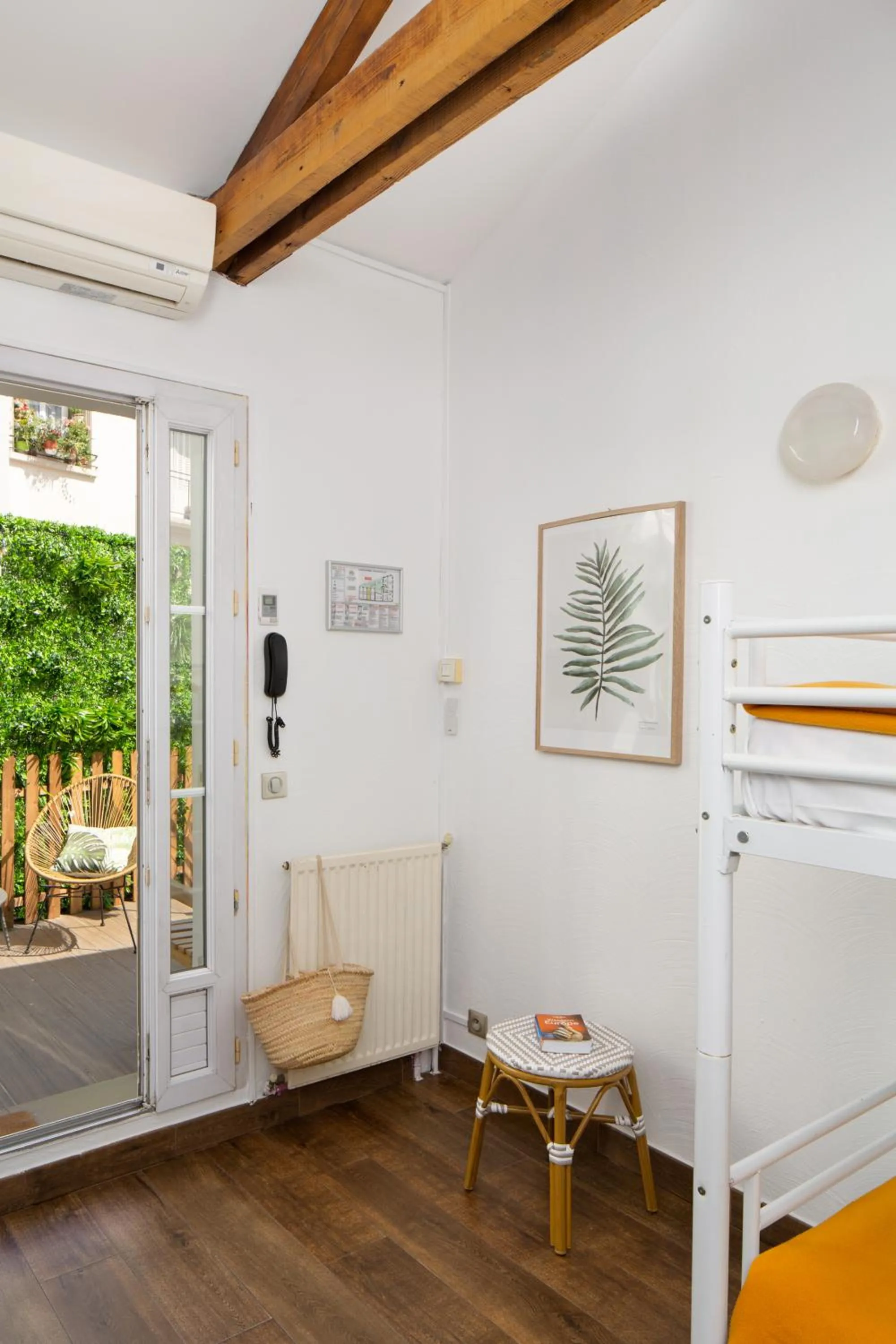 Bed in Mixed Dormitory Room (4 people) in Le Village Montmartre by Hiphophostels