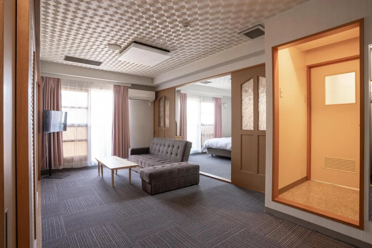 Bed in CHENDA INTERNATIONAL HOTEL