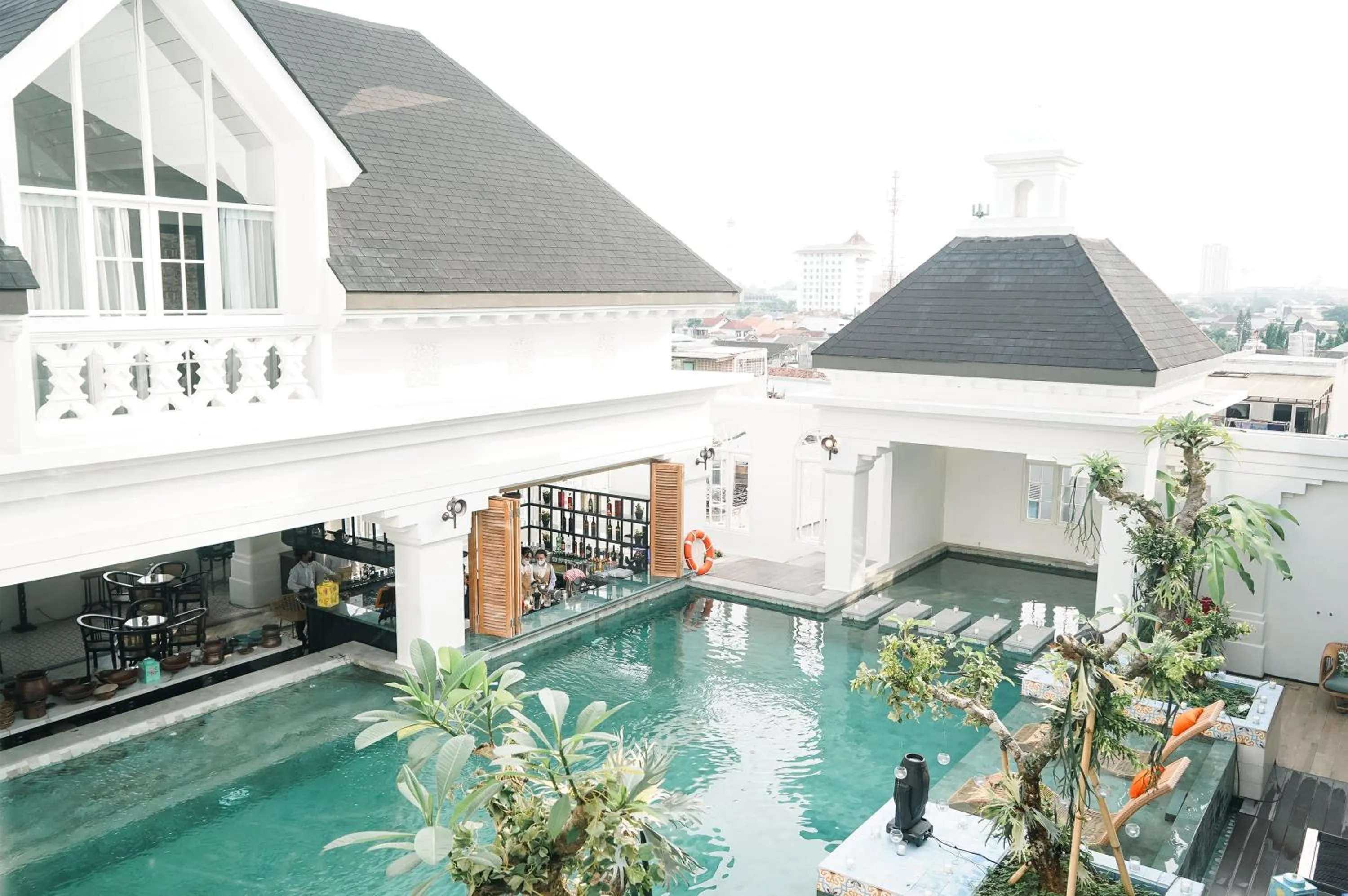 Lounge or bar in MAHALAYA The Legacy Hotel