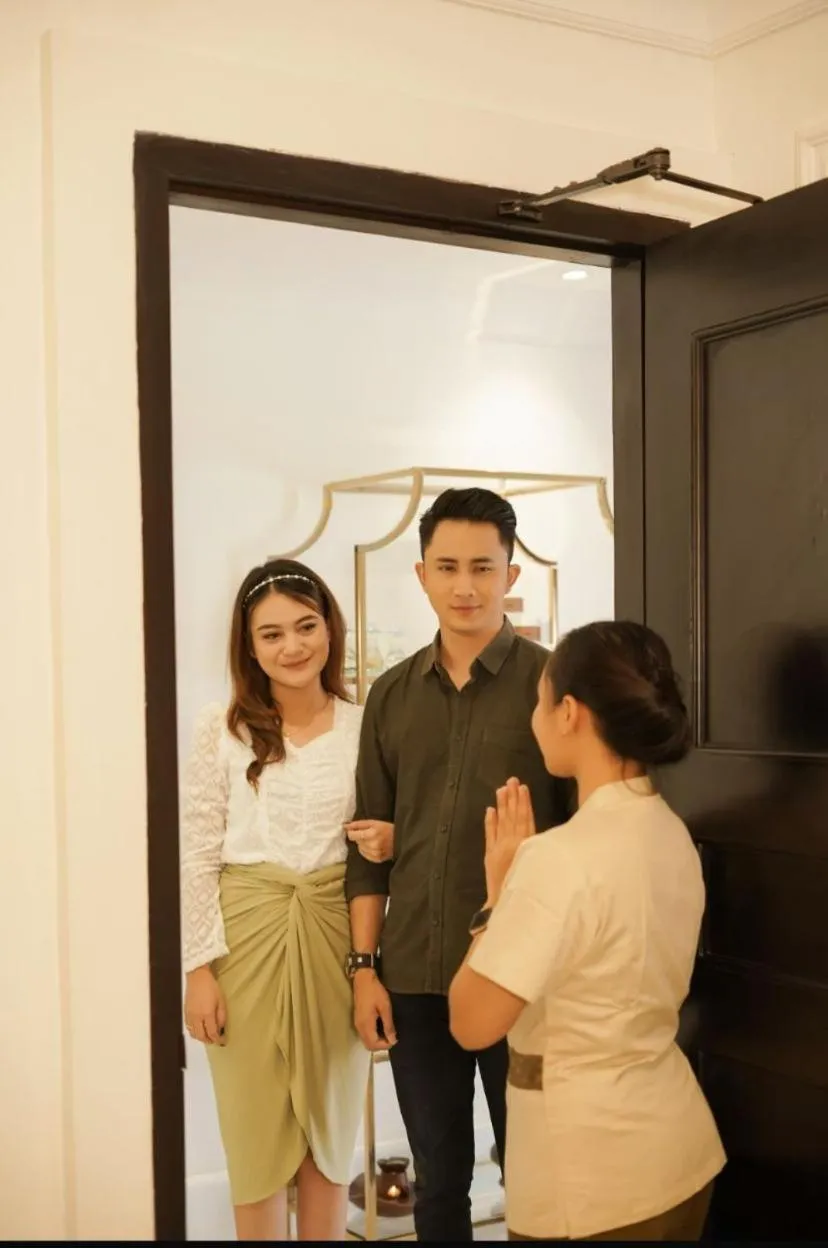 Massage in MAHALAYA The Legacy Hotel