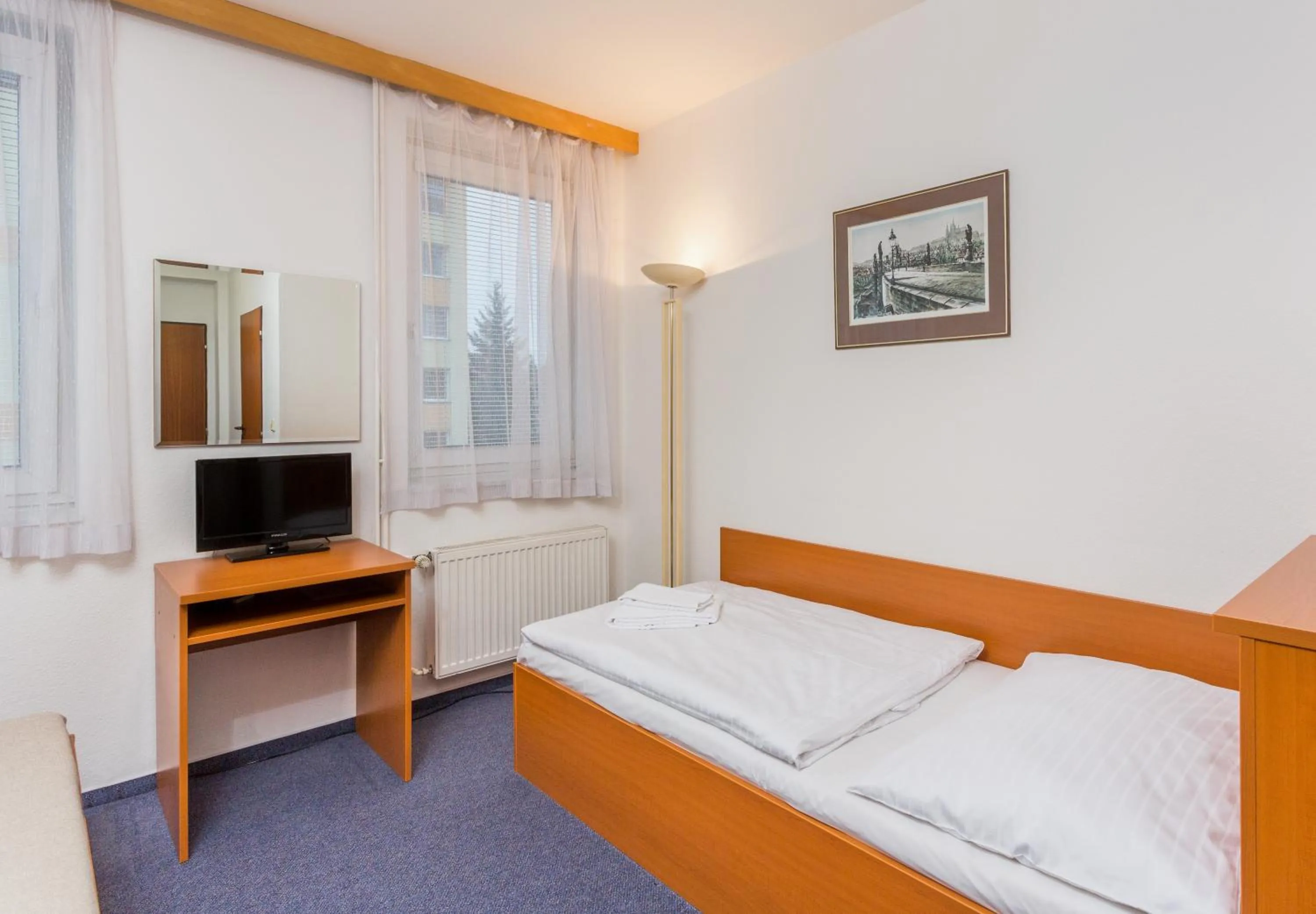 Bedroom, Bed in Hotel Astra