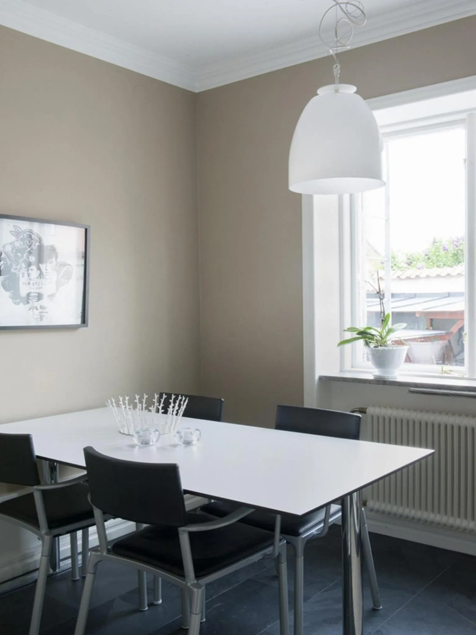 Restaurant/places to eat in Sköna Hönor Apartments