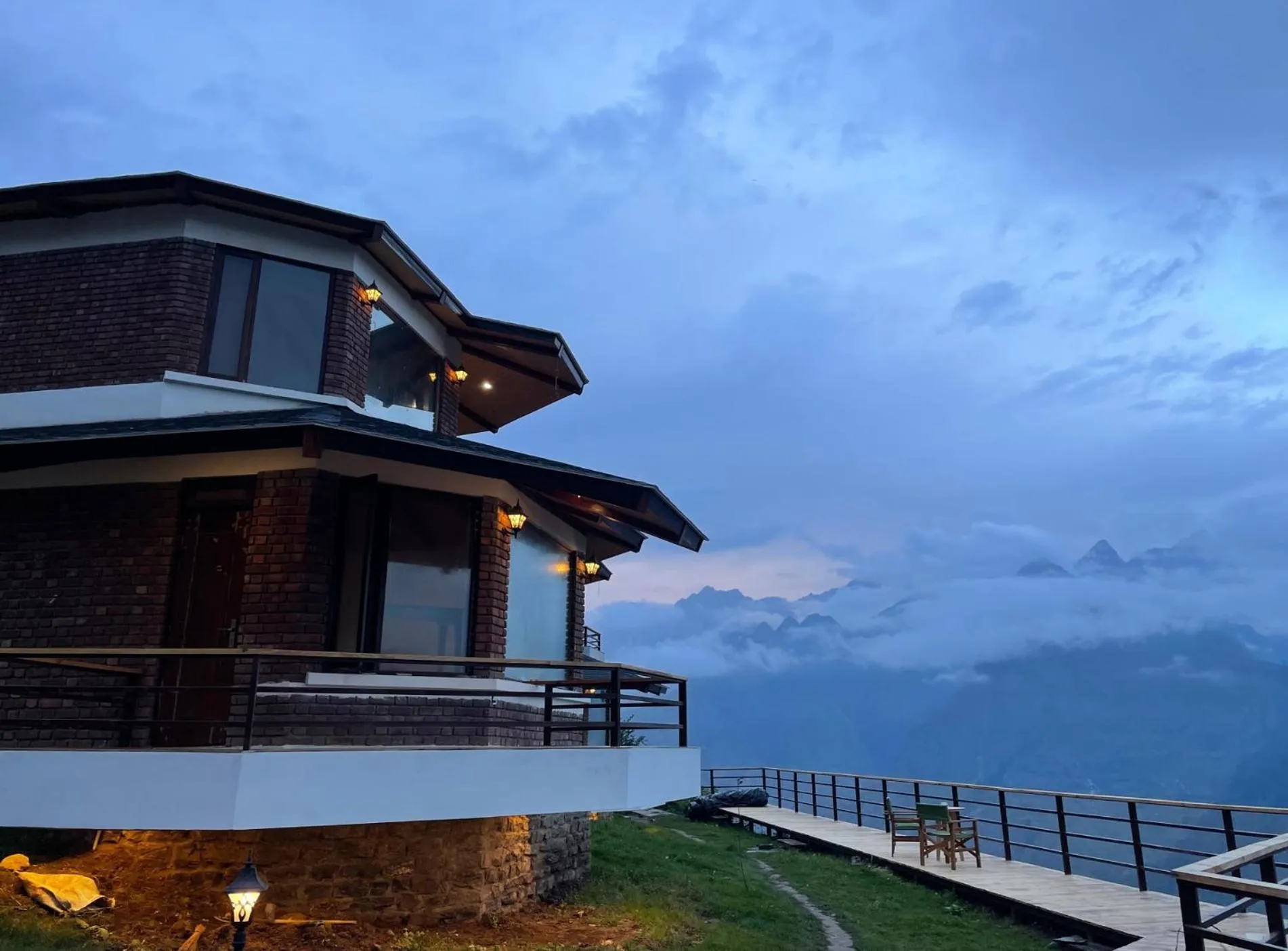Property building in Casa Himalaya, Auli
