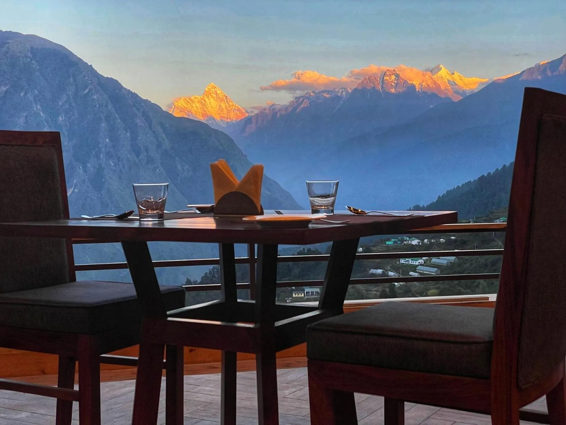 Restaurant/places to eat in Casa Himalaya, Auli