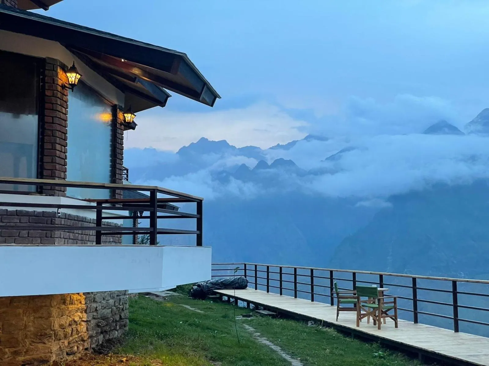 Property building in Casa Himalaya, Auli