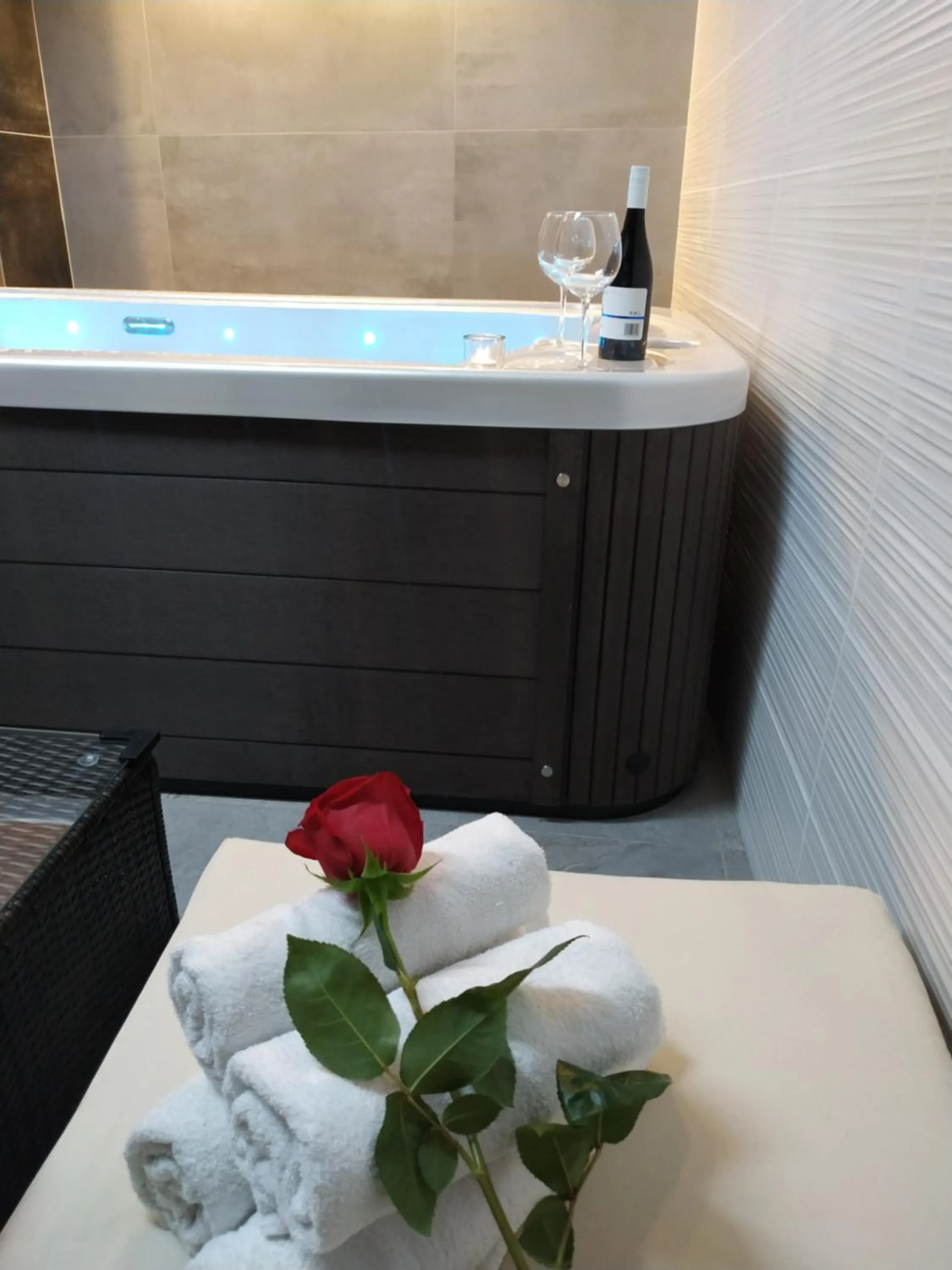 Hot Tub in Wellness Hotel Anna Nejdek