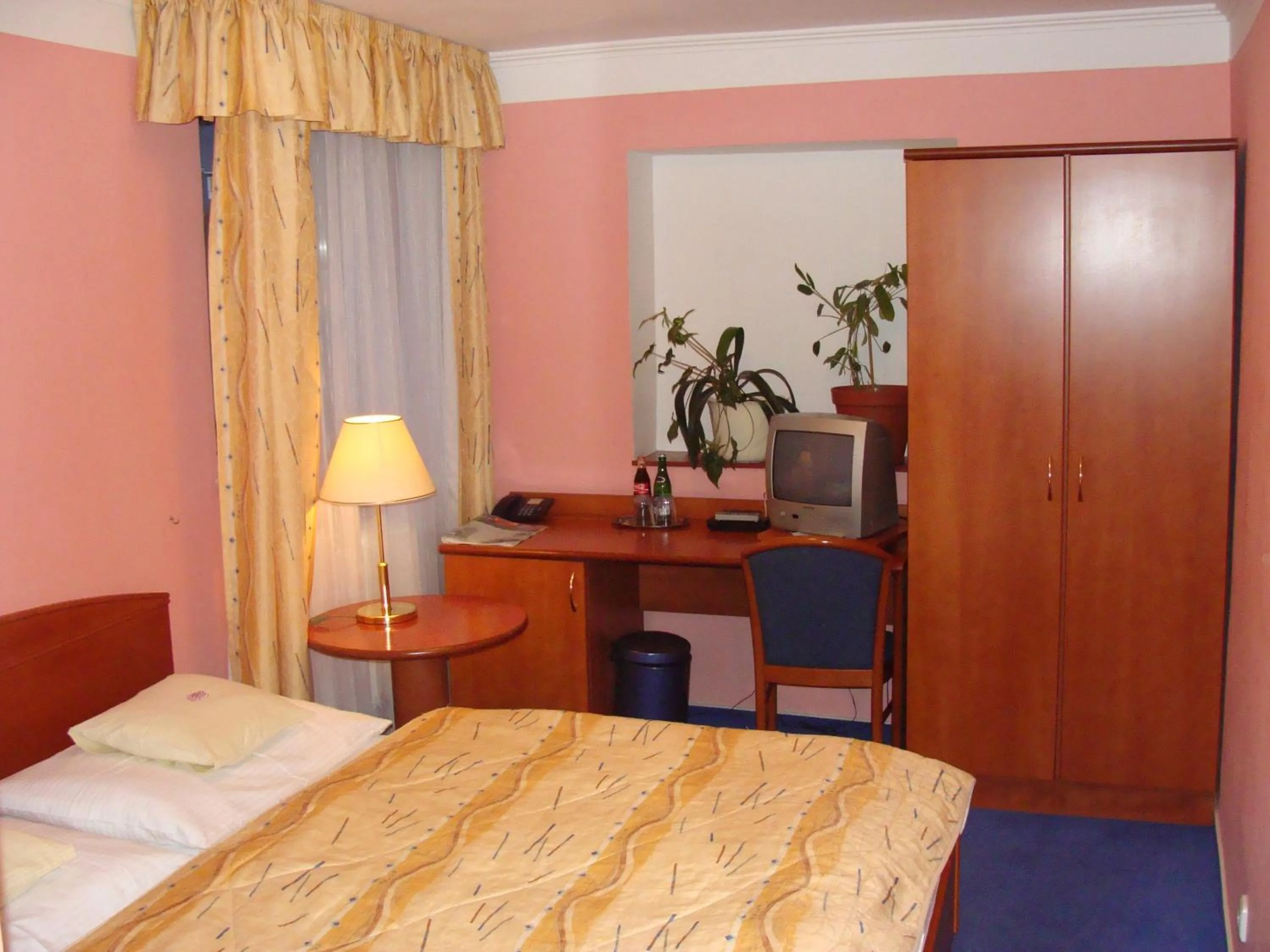 Drinks, Bed in Wellness Hotel Anna Nejdek