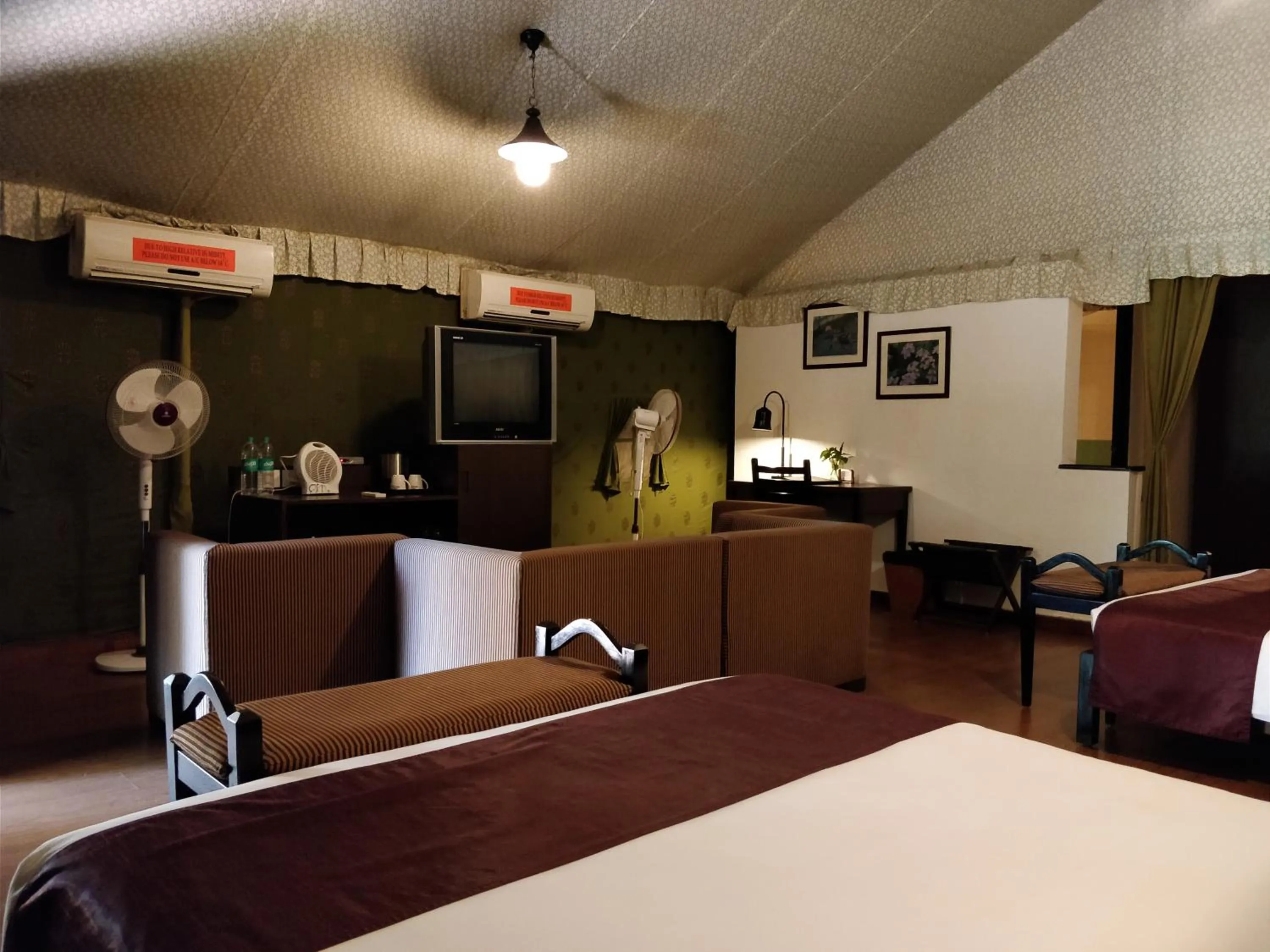 Bedroom, Bed in Olde Bangalore Resort and Wellness Center
