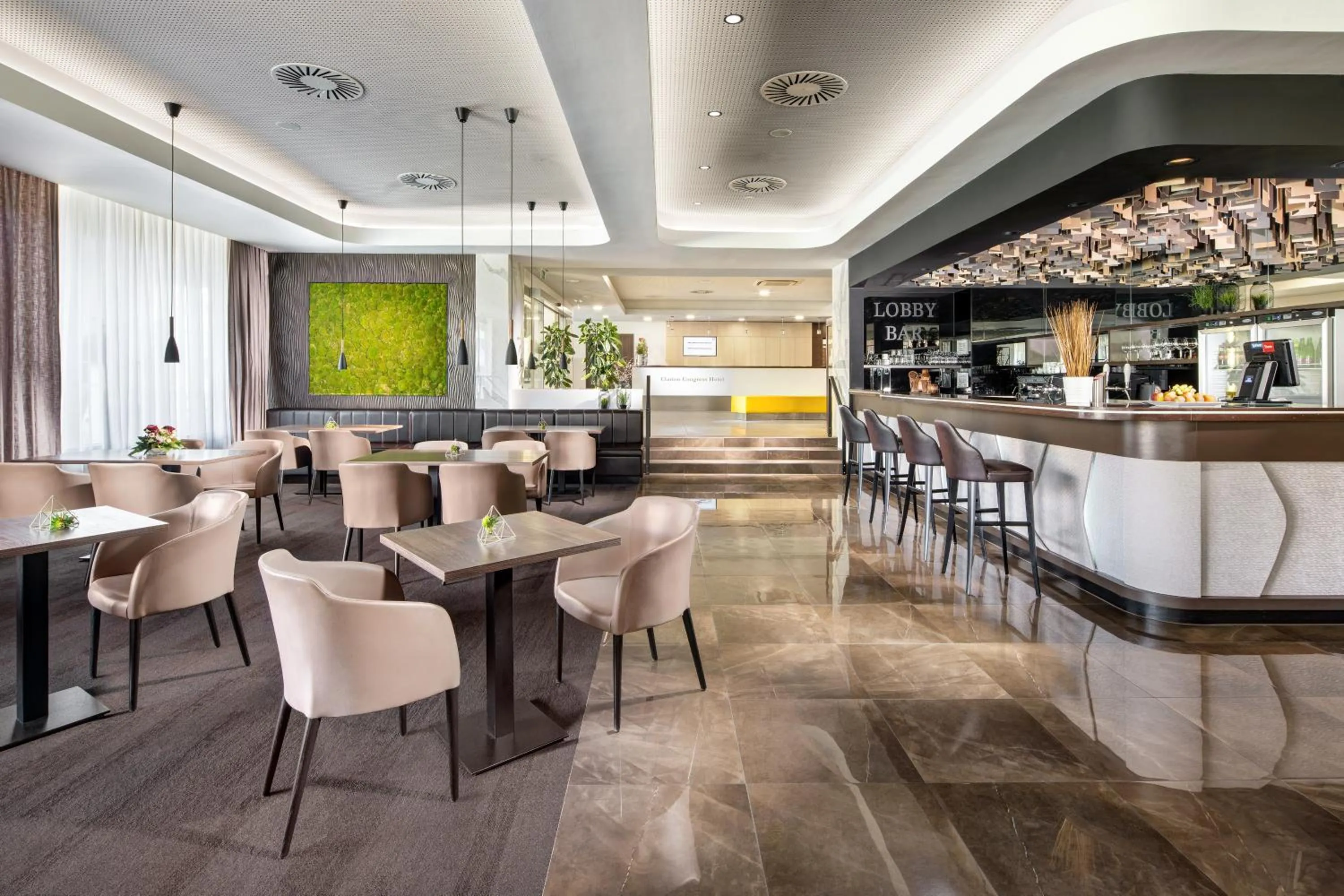 Restaurant/places to eat in Clarion Congress Hotel České Budějovice