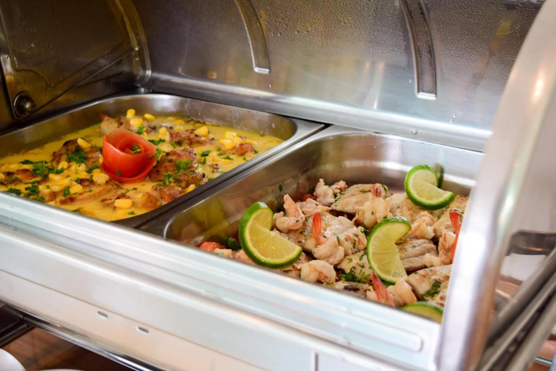 Restaurant/places to eat in Angra Beach Hotel