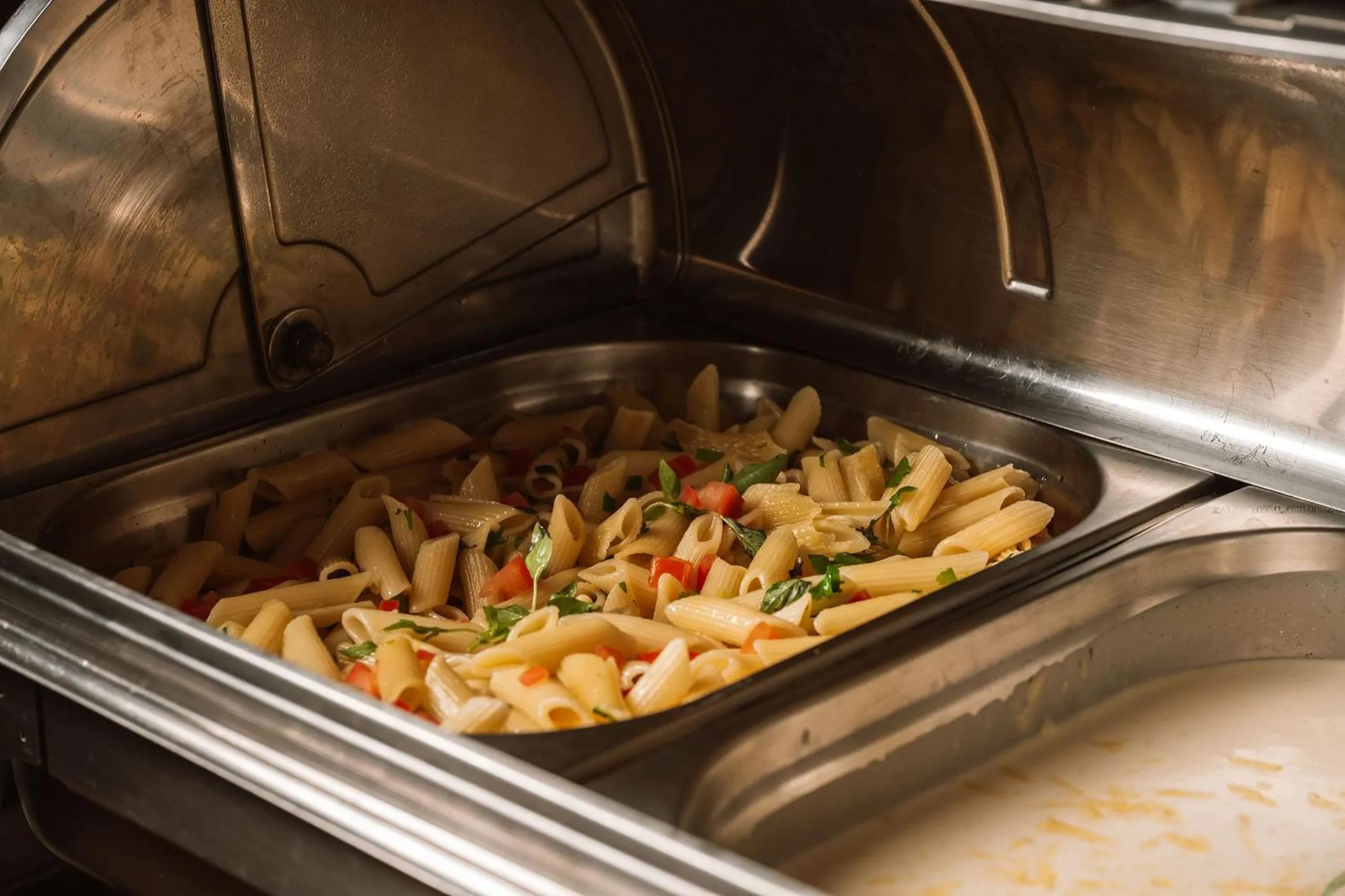 Restaurant/places to eat in Angra Beach Hotel