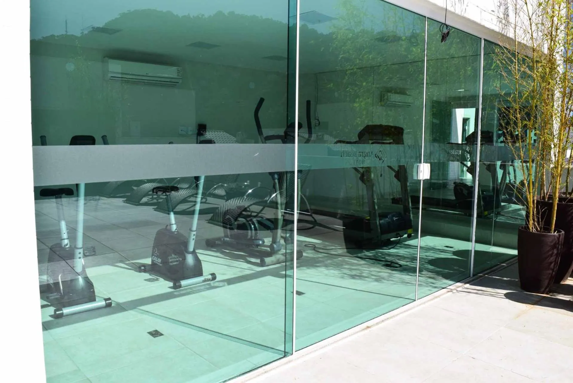 Fitness centre/facilities in Angra Beach Hotel