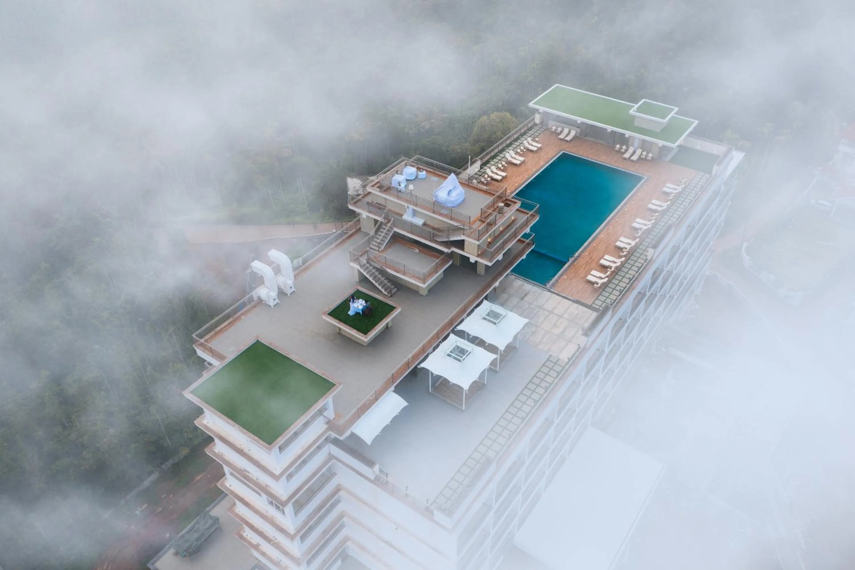 Facade/entrance in Vibe Munnar Resort & Spa