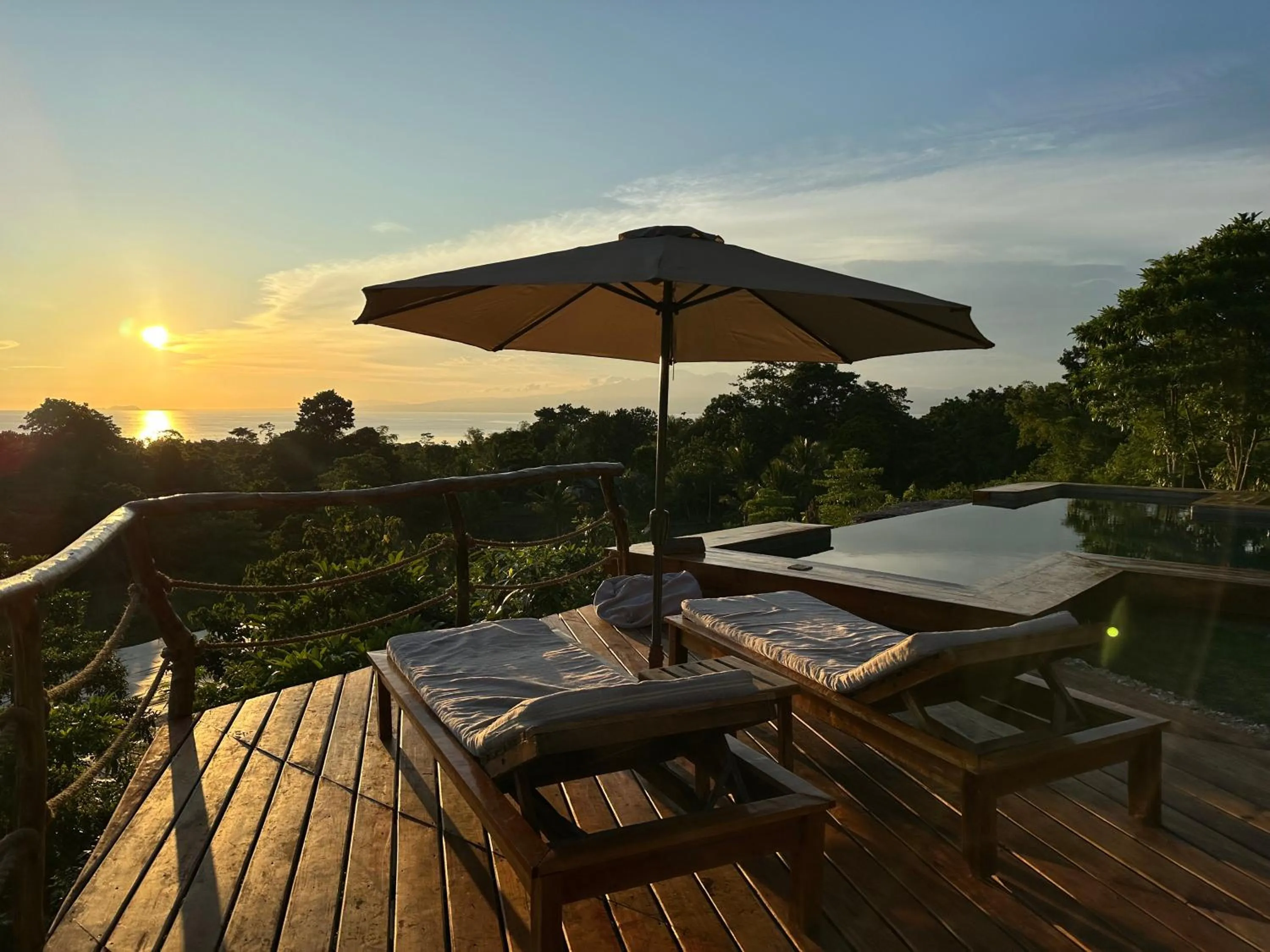 Swimming pool in Nakabalo Guesthouse & Restaurant