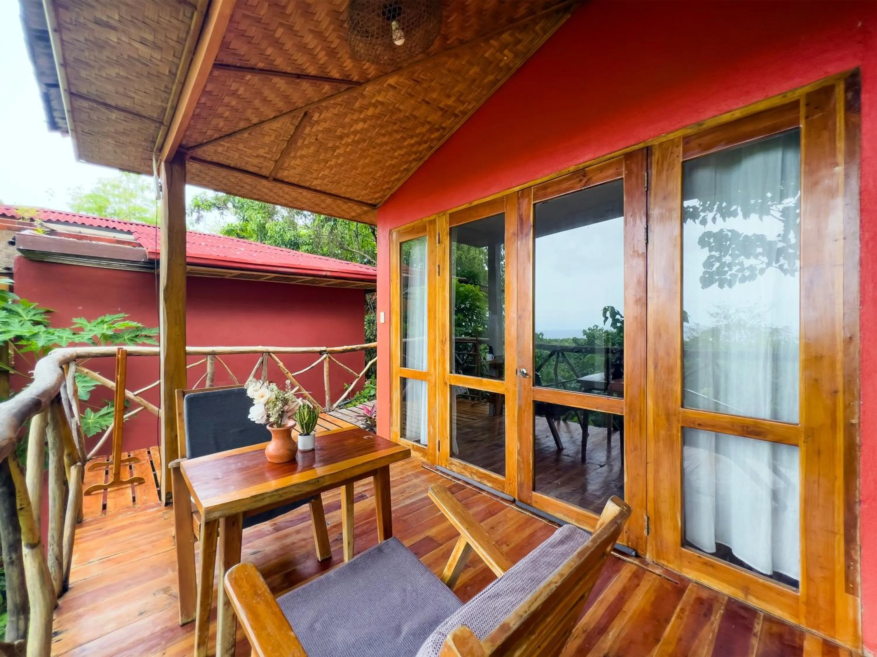 Patio in Nakabalo Guesthouse & Restaurant