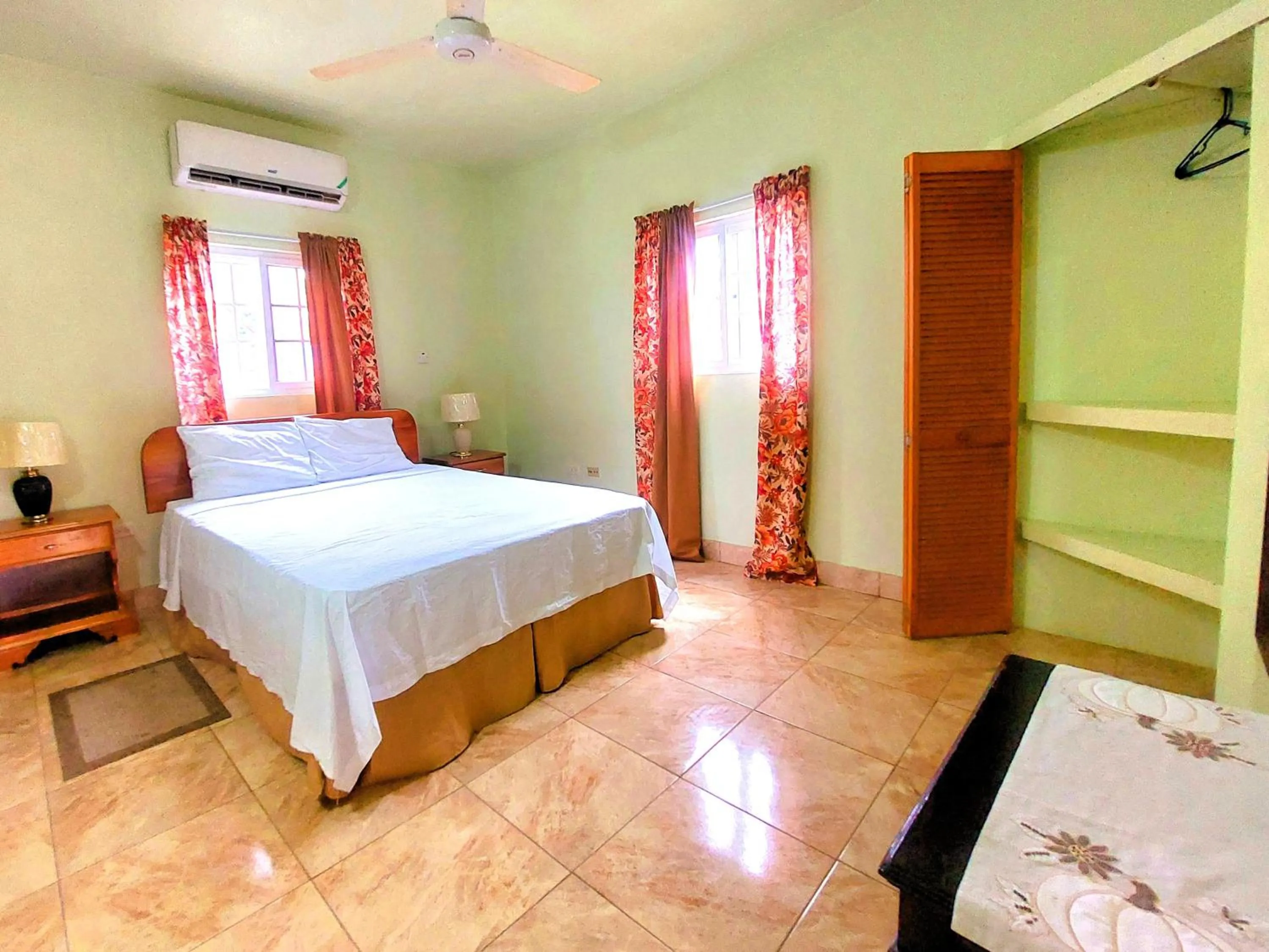 Bed in Stoney Gate Cottages