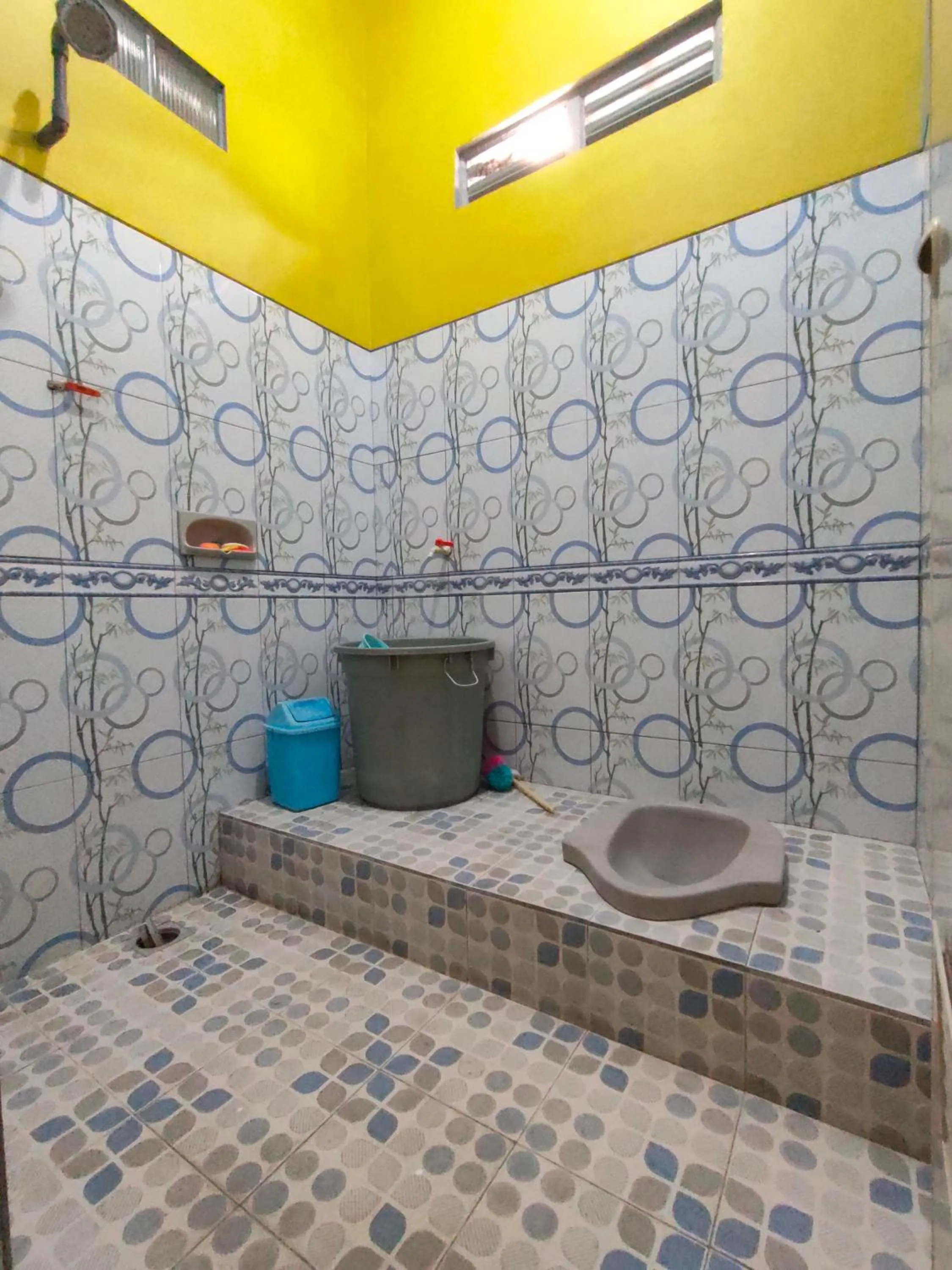 Bathroom in Blue Nineteen RedPartner