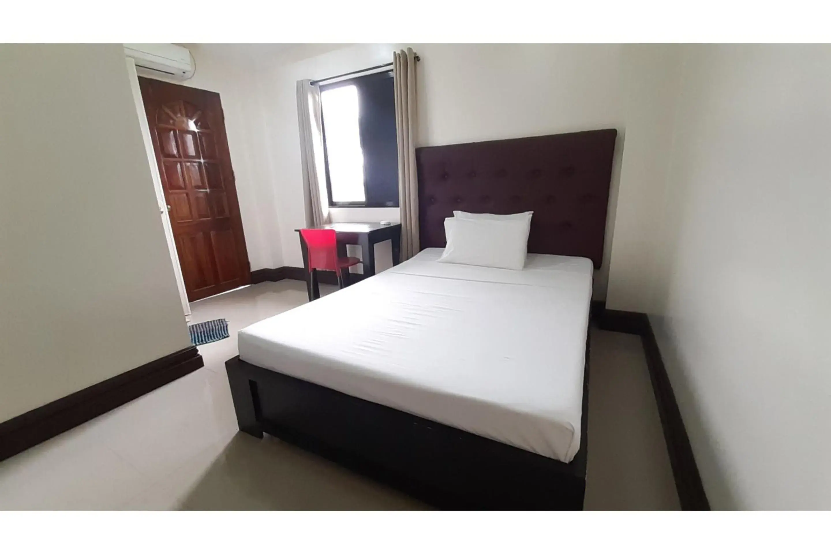 Deluxe Double Room in Adelaida Pensionne Hotel Deluxe Double Room in Adelaida Pensionne Hotel