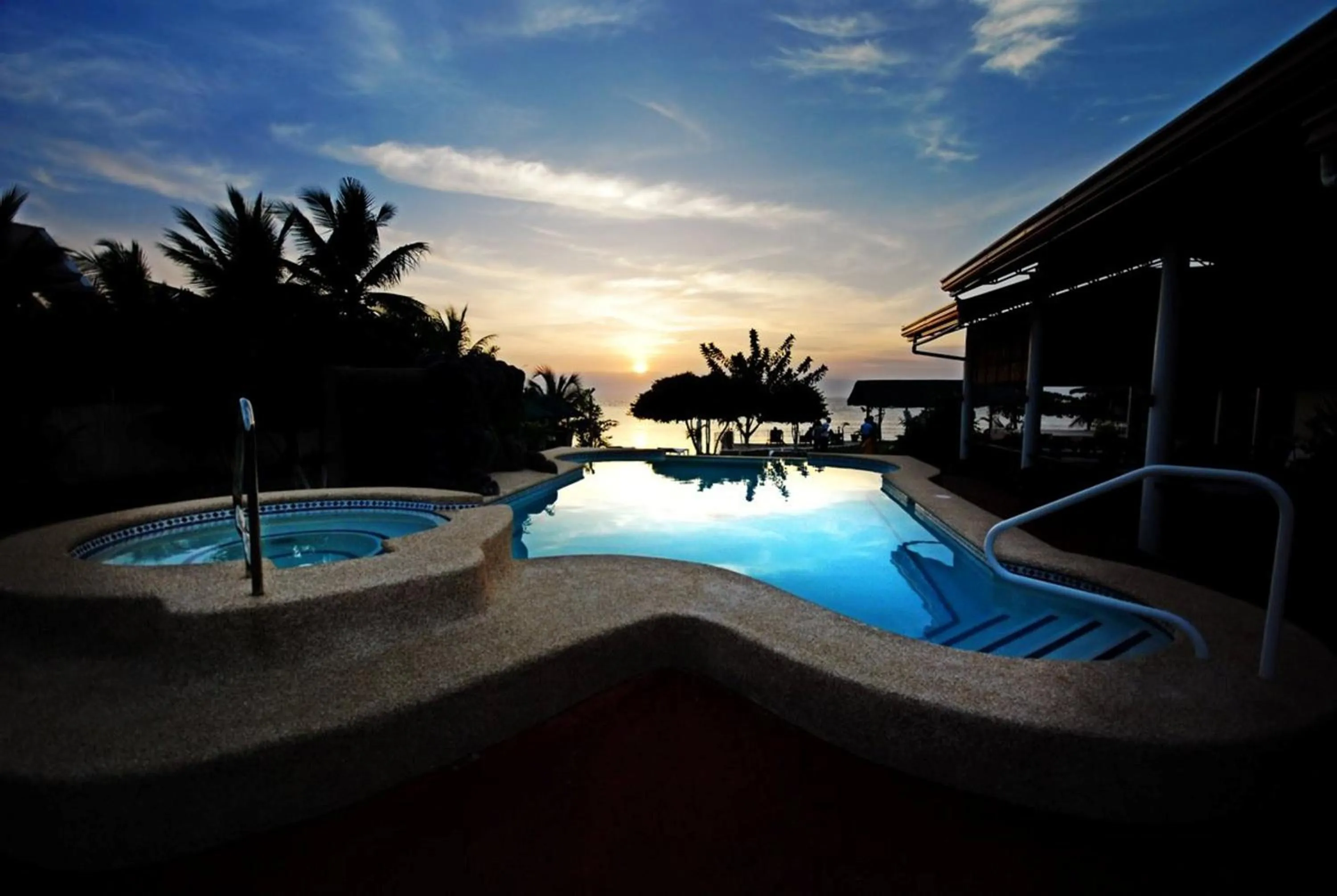 Property building in Bonita Oasis Beach Resort