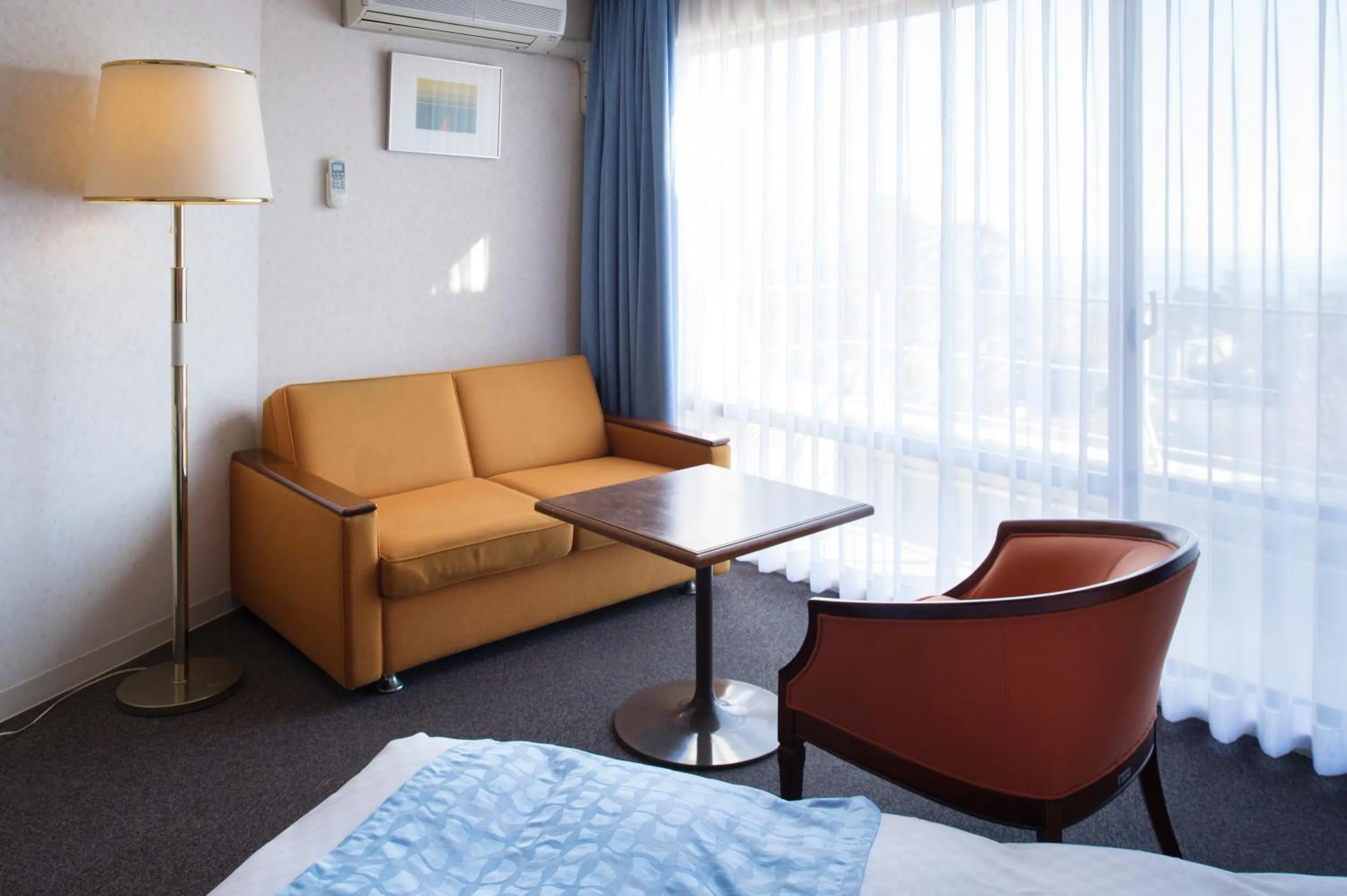 Photo of the whole room, Bed in Izu-Kogen Wan Wan Paradise Hotel & Cottage