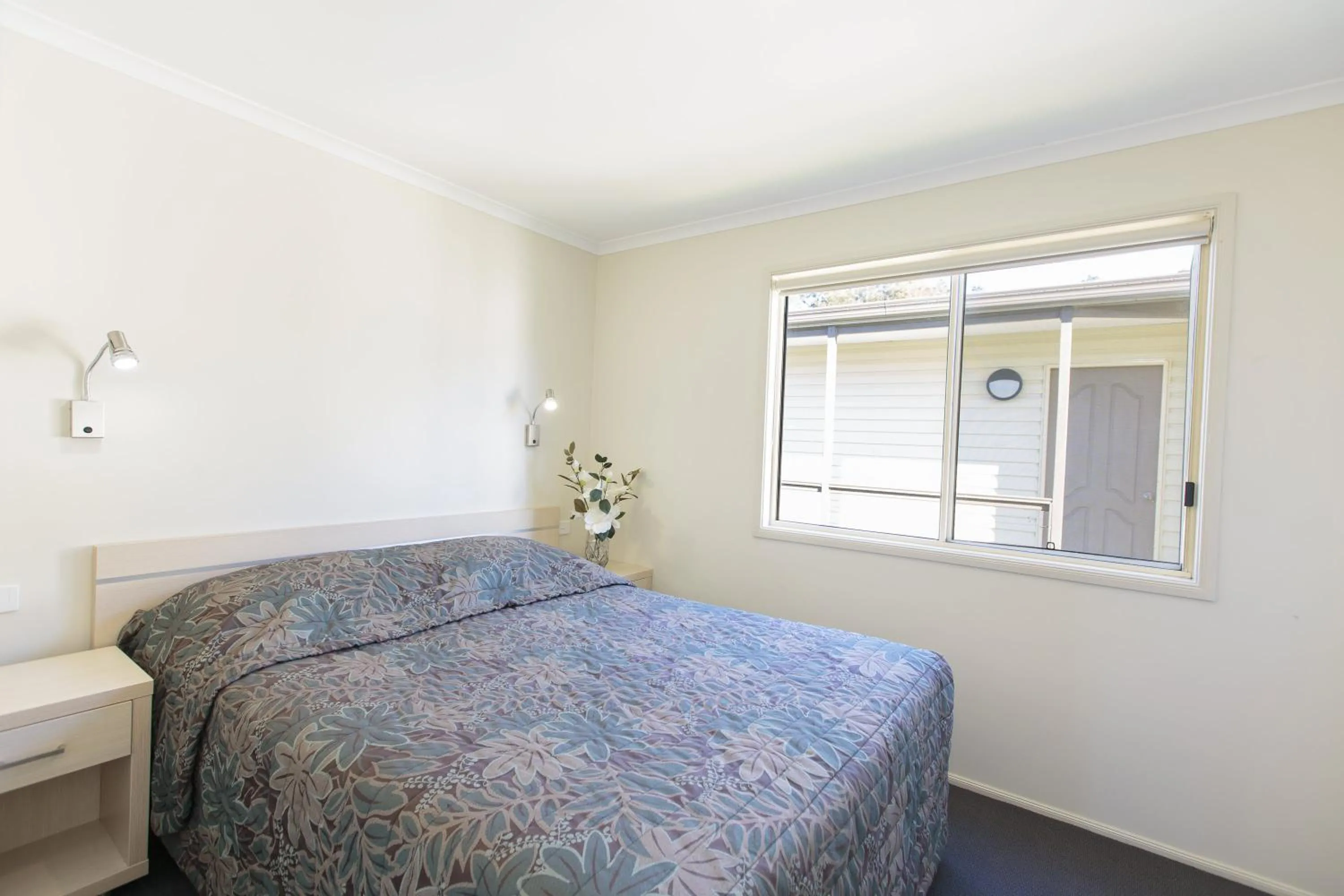 Bed in BIG4 Karuah Jetty Holiday Park