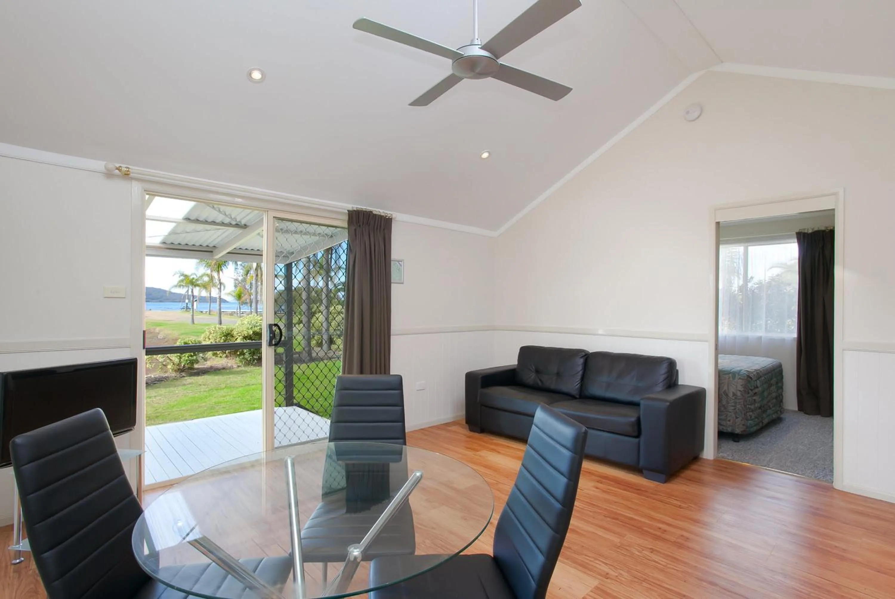 Living room in BIG4 Karuah Jetty Holiday Park