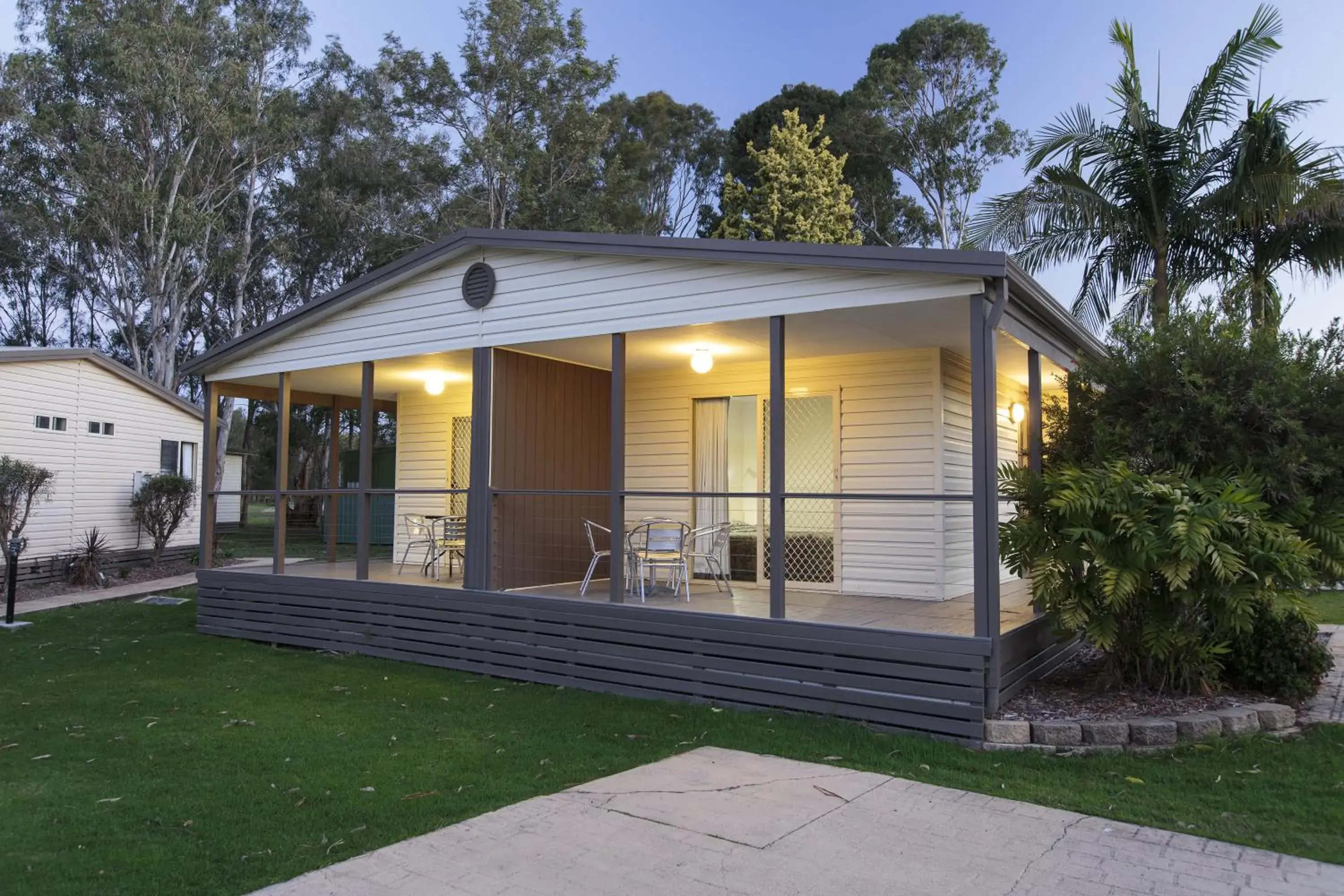 Deluxe Two-Bedroom Villa in BIG4 Karuah Jetty Holiday Park Deluxe Two-Bedroom Villa in BIG4 Karuah Jetty Holiday Park