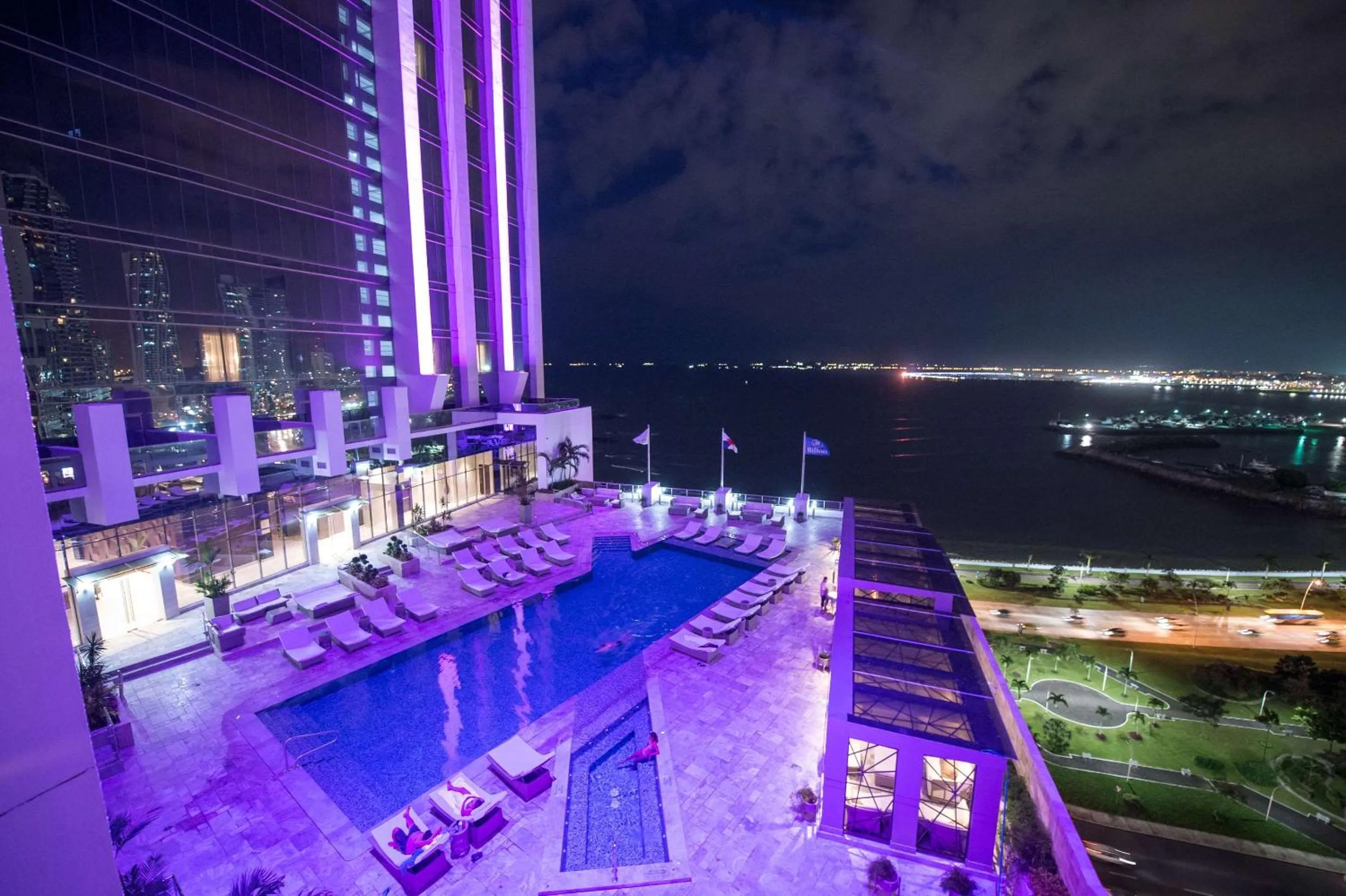 Pool view in Hilton Panama