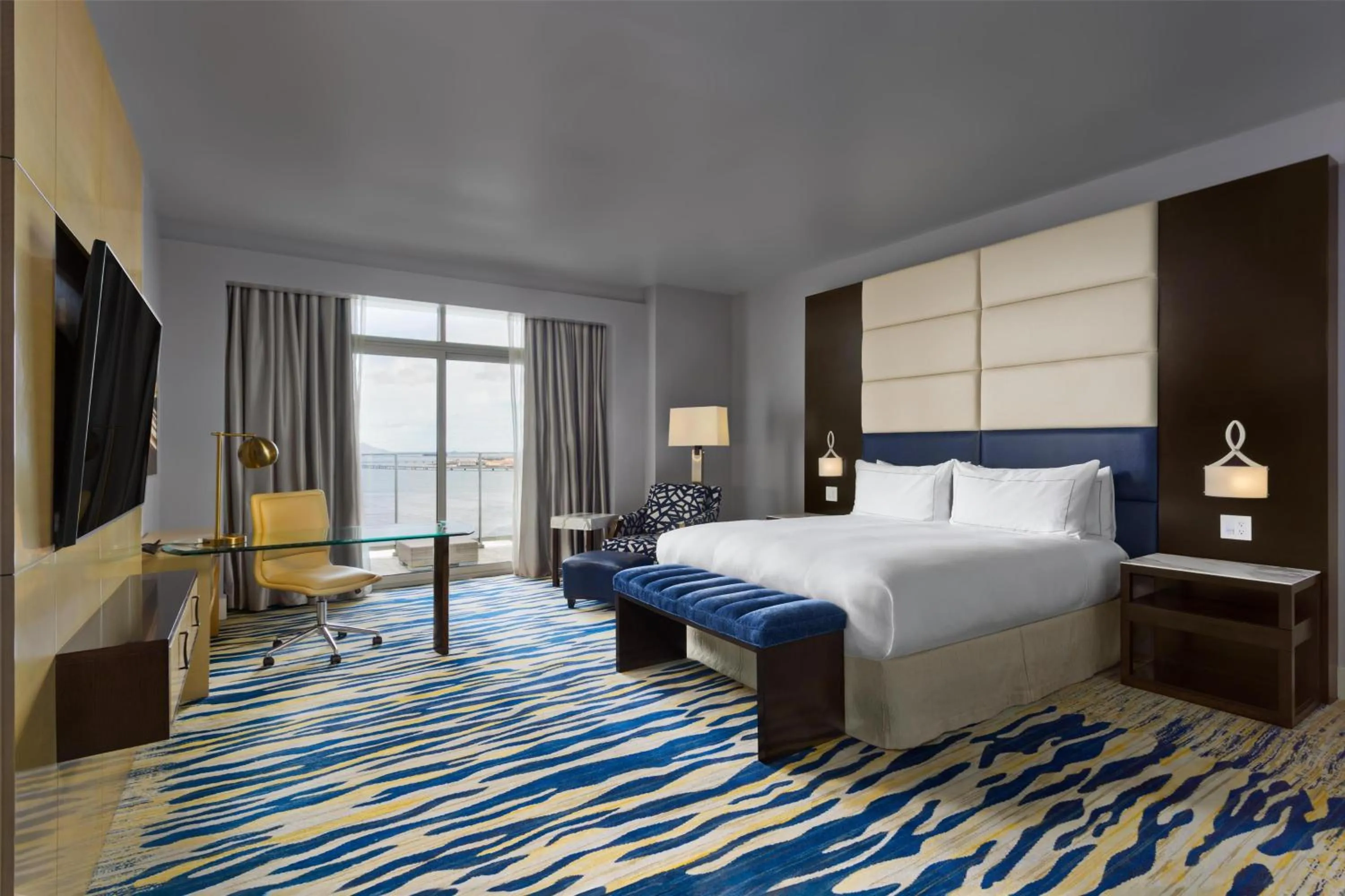 Bedroom, Bed in Hilton Panama