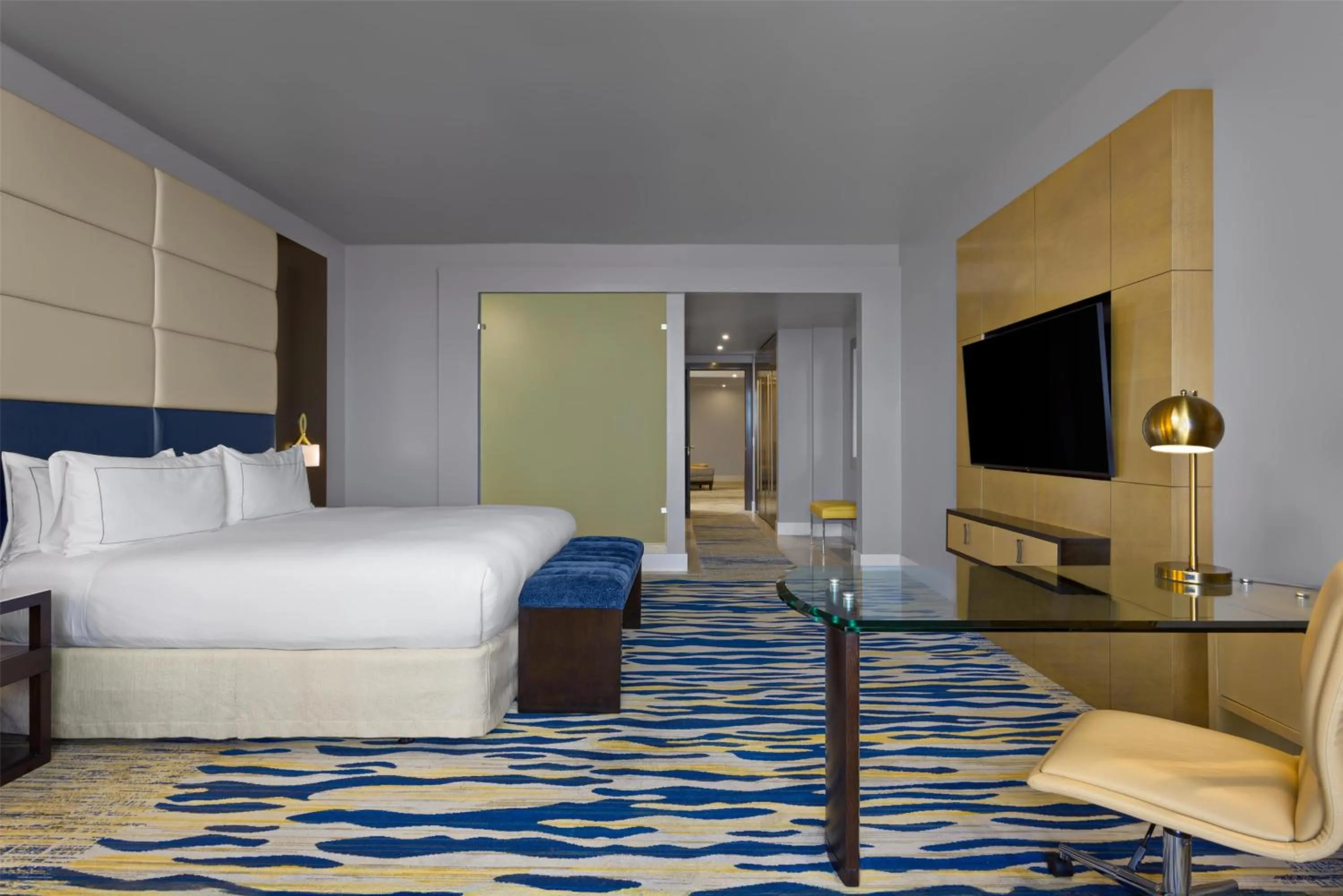 Bedroom, Bed in Hilton Panama
