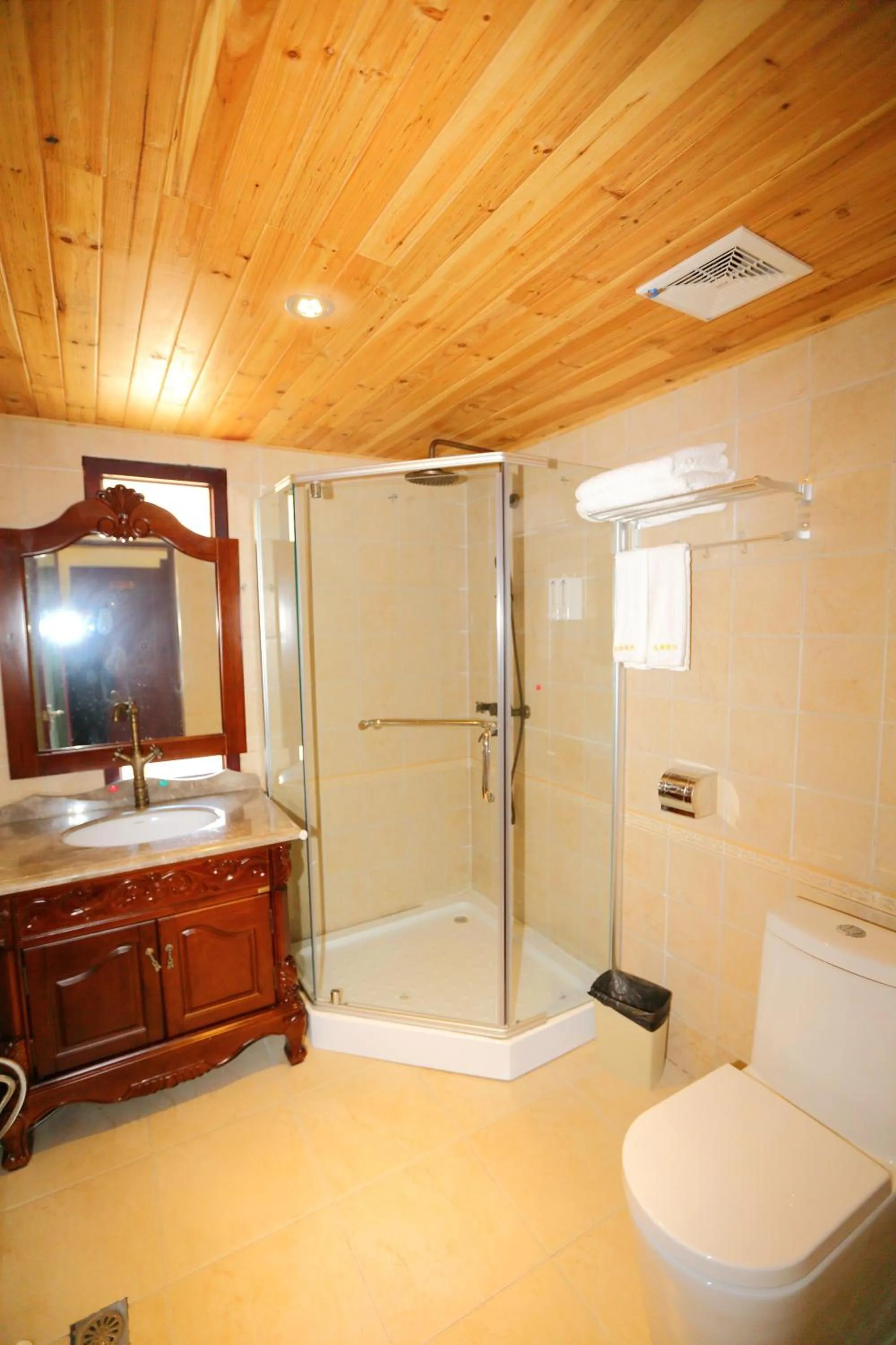 Bathroom in Longji Holiday Hotel
