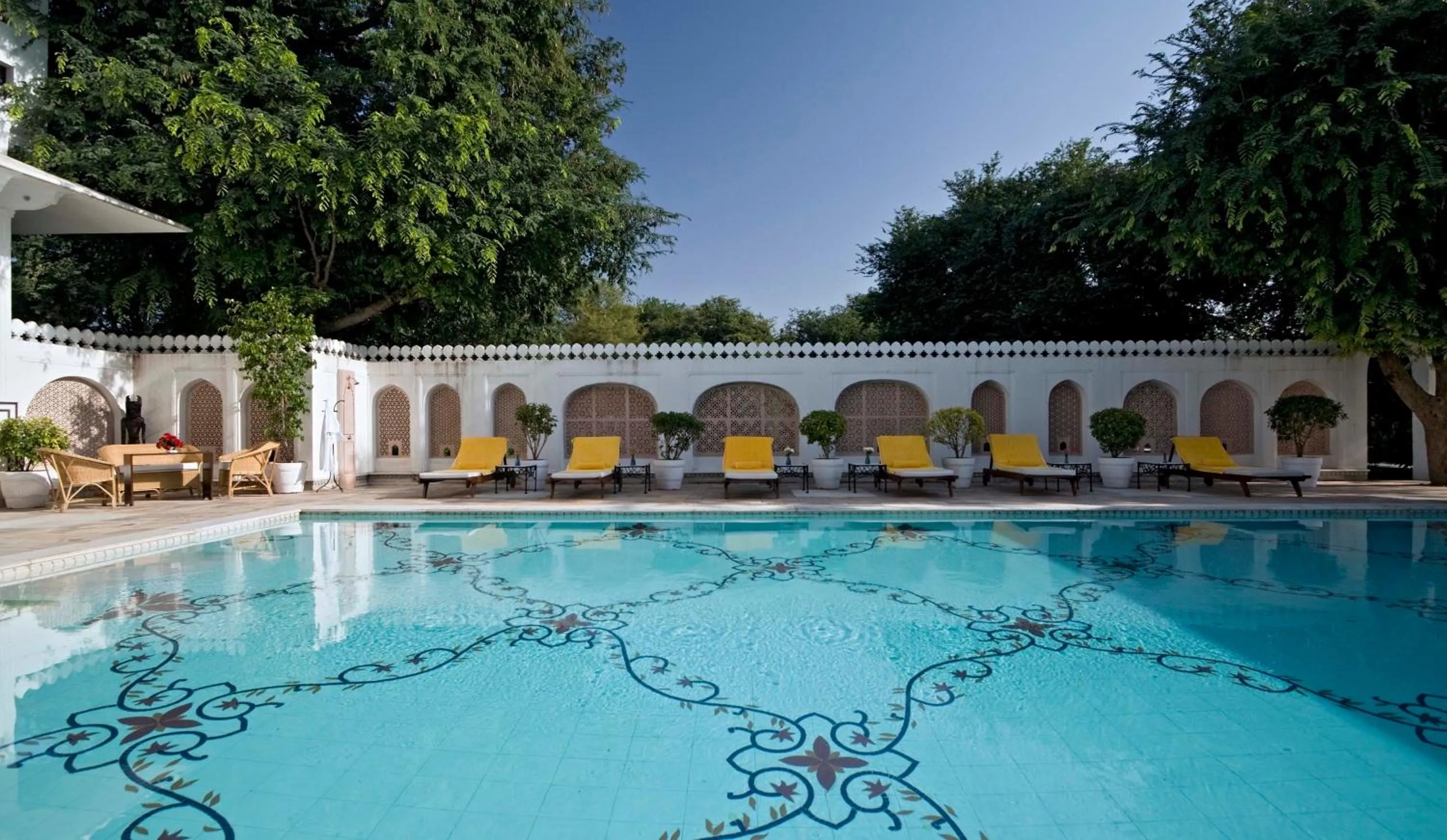 Swimming pool in Samode Bagh