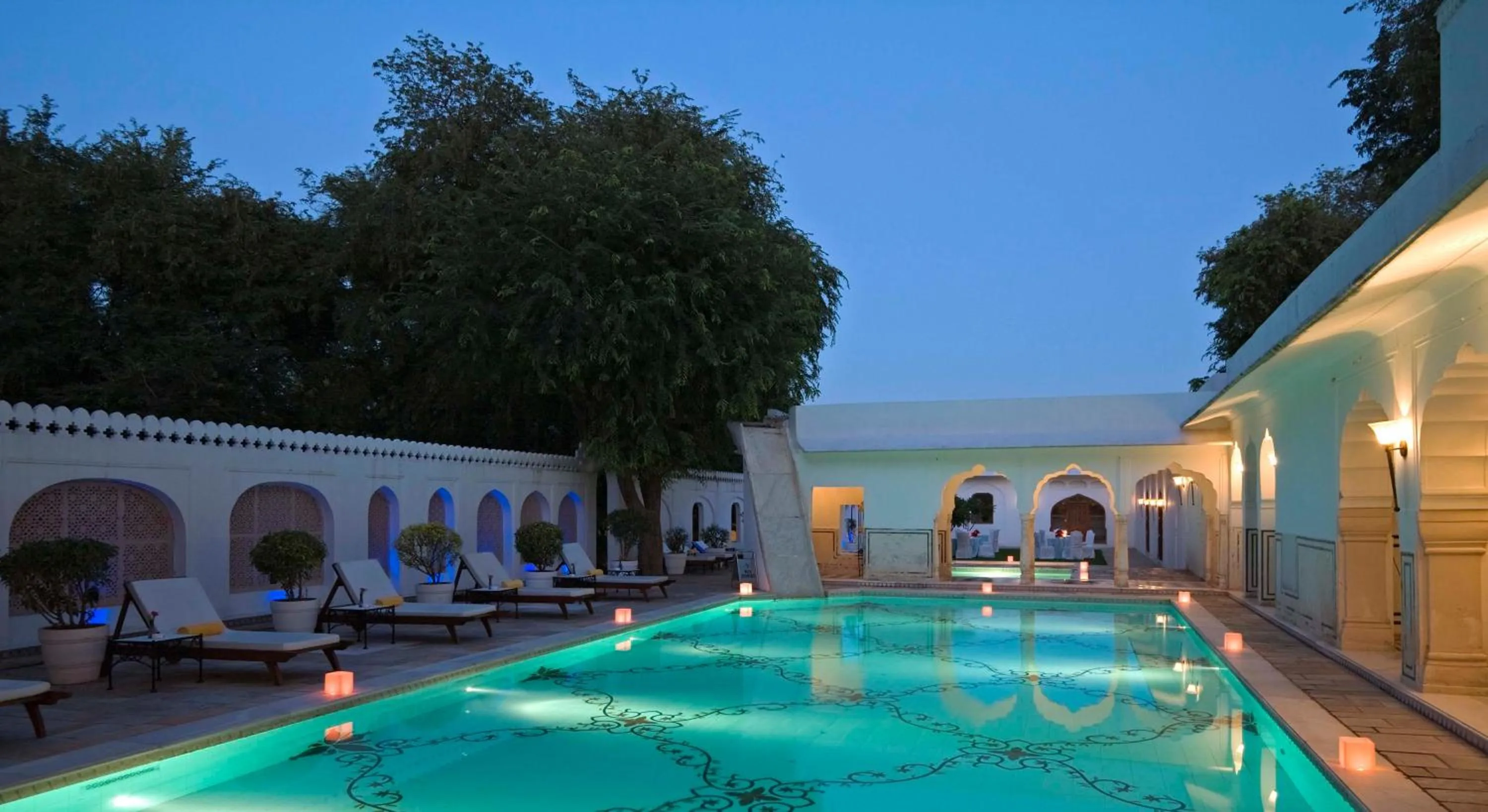 Swimming pool in Samode Bagh