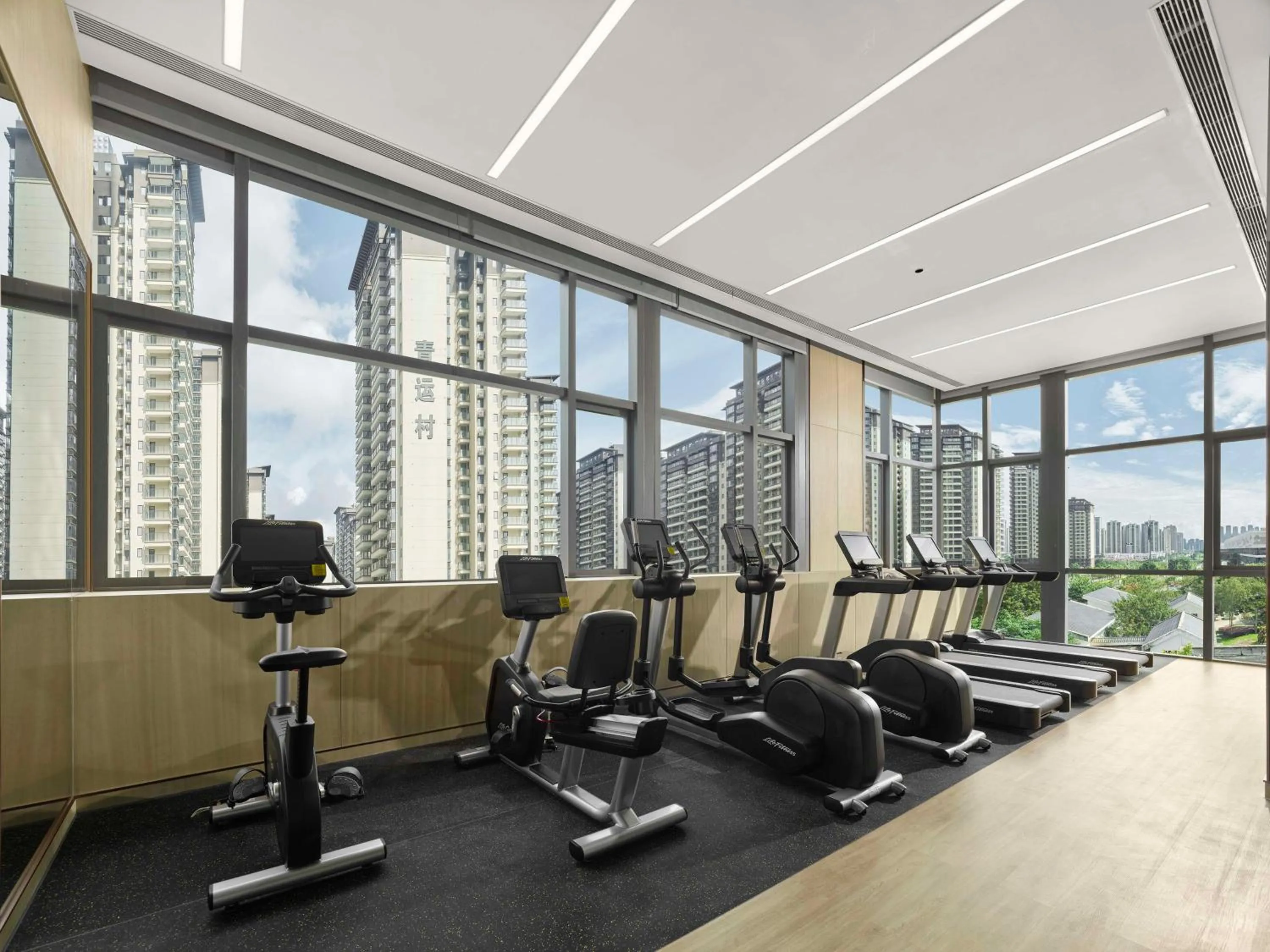 Fitness centre/facilities in Doubletree By Hilton Nanning Wuxiang