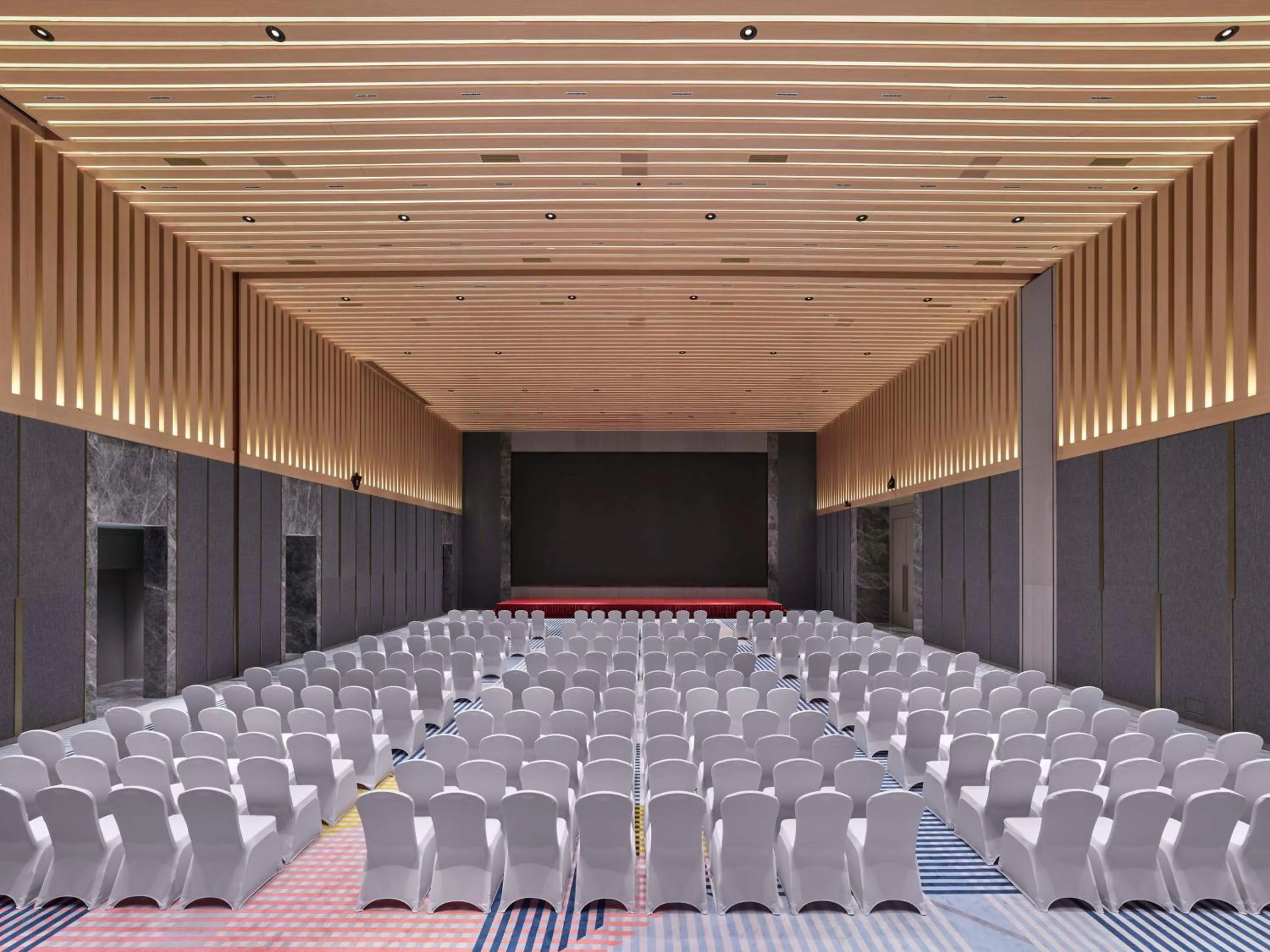 Meeting/conference room in Doubletree By Hilton Nanning Wuxiang