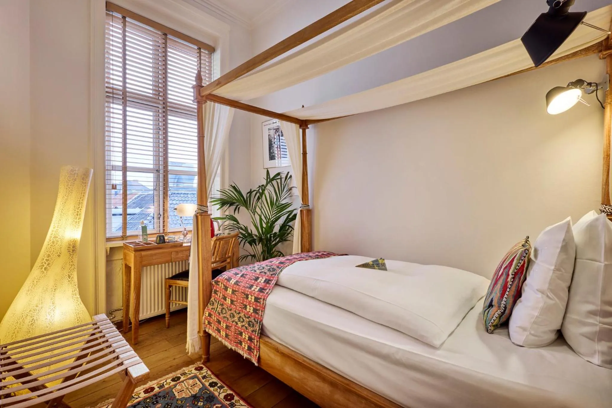 Bedroom, Bed in Babette Guldsmeden