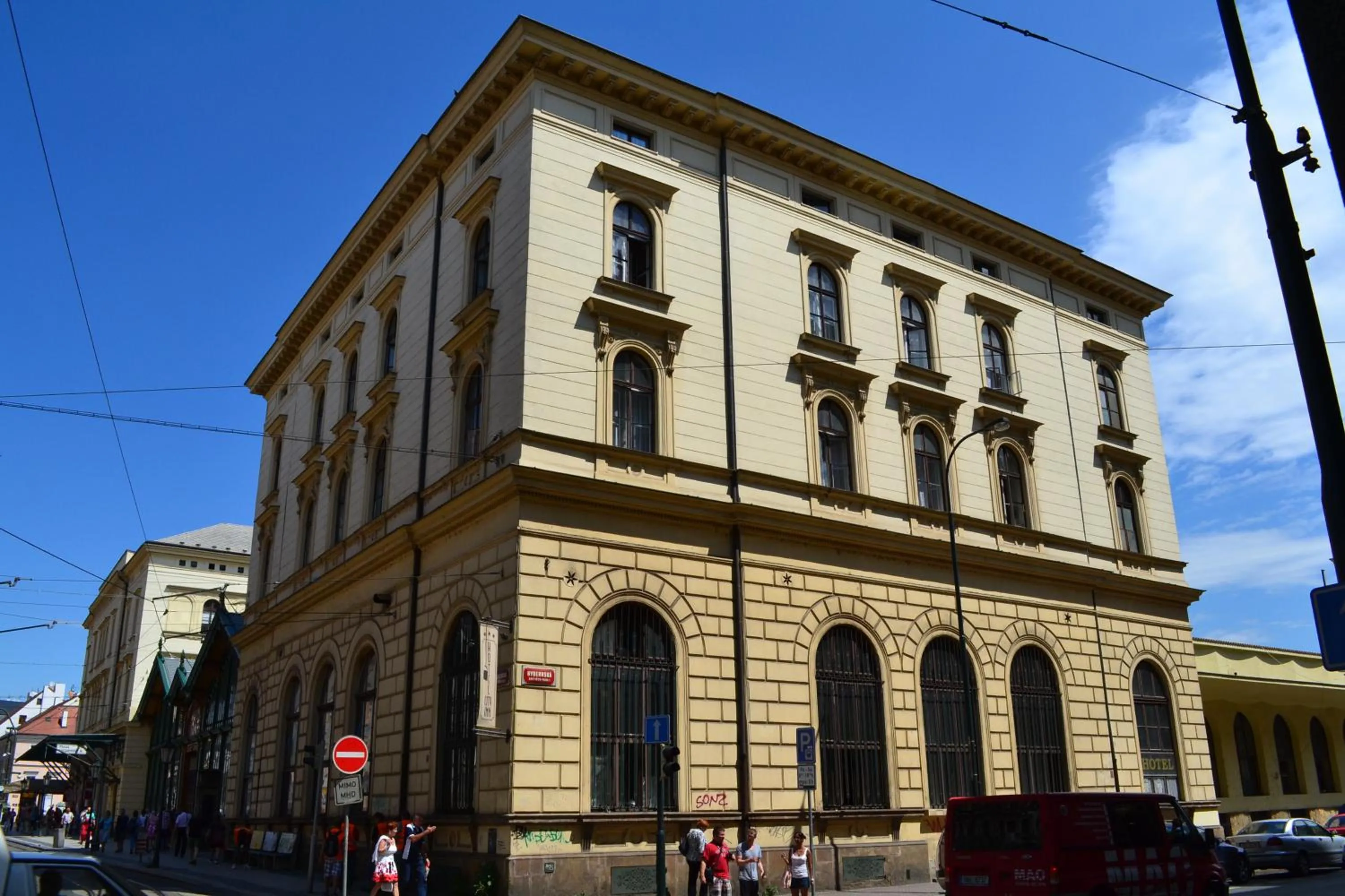 Property building in City-Inn