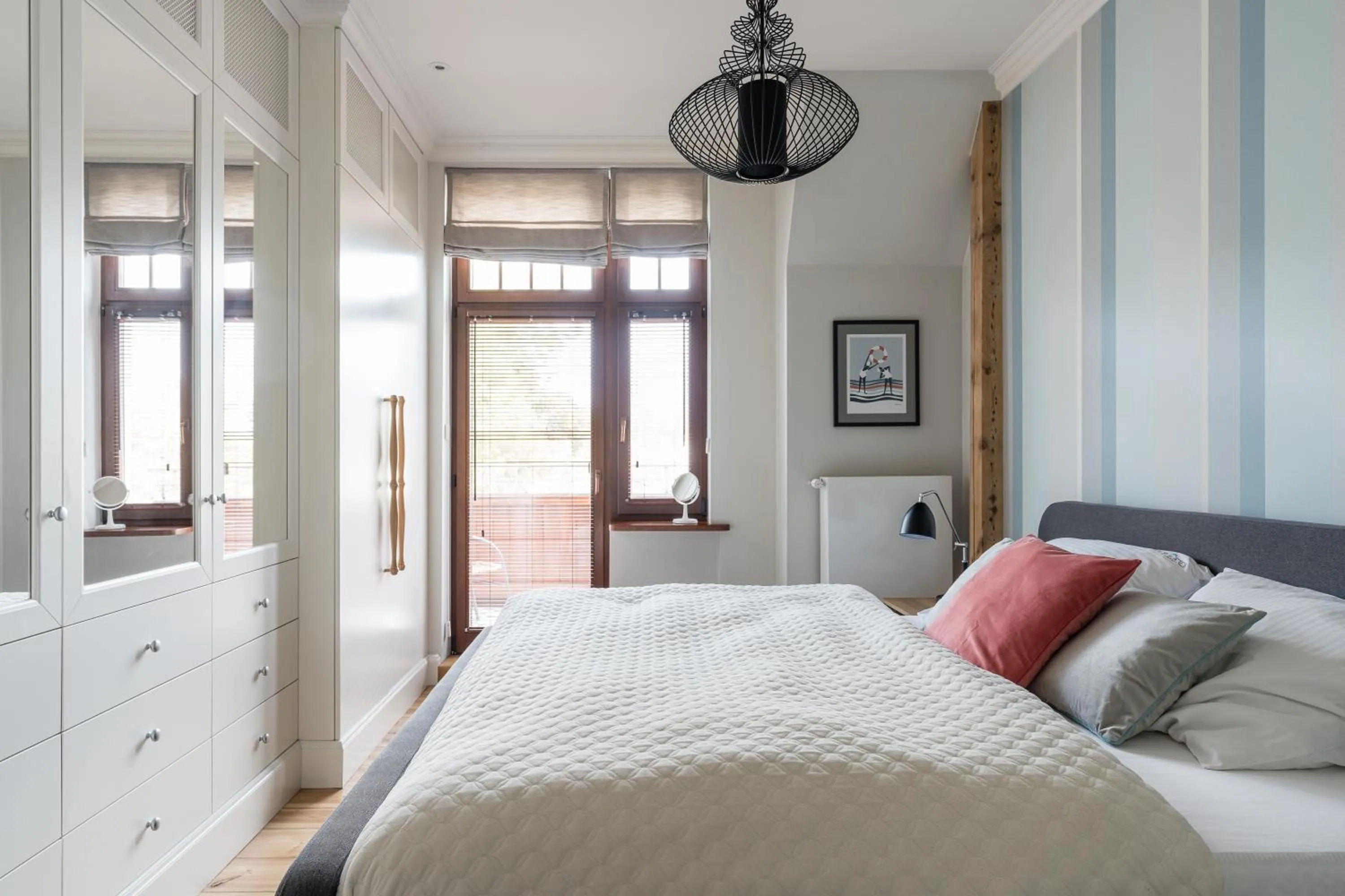 Bed in Sanhaus Apartments - FANTAZJA - Apartament z dwoma balkonami - 100 m2