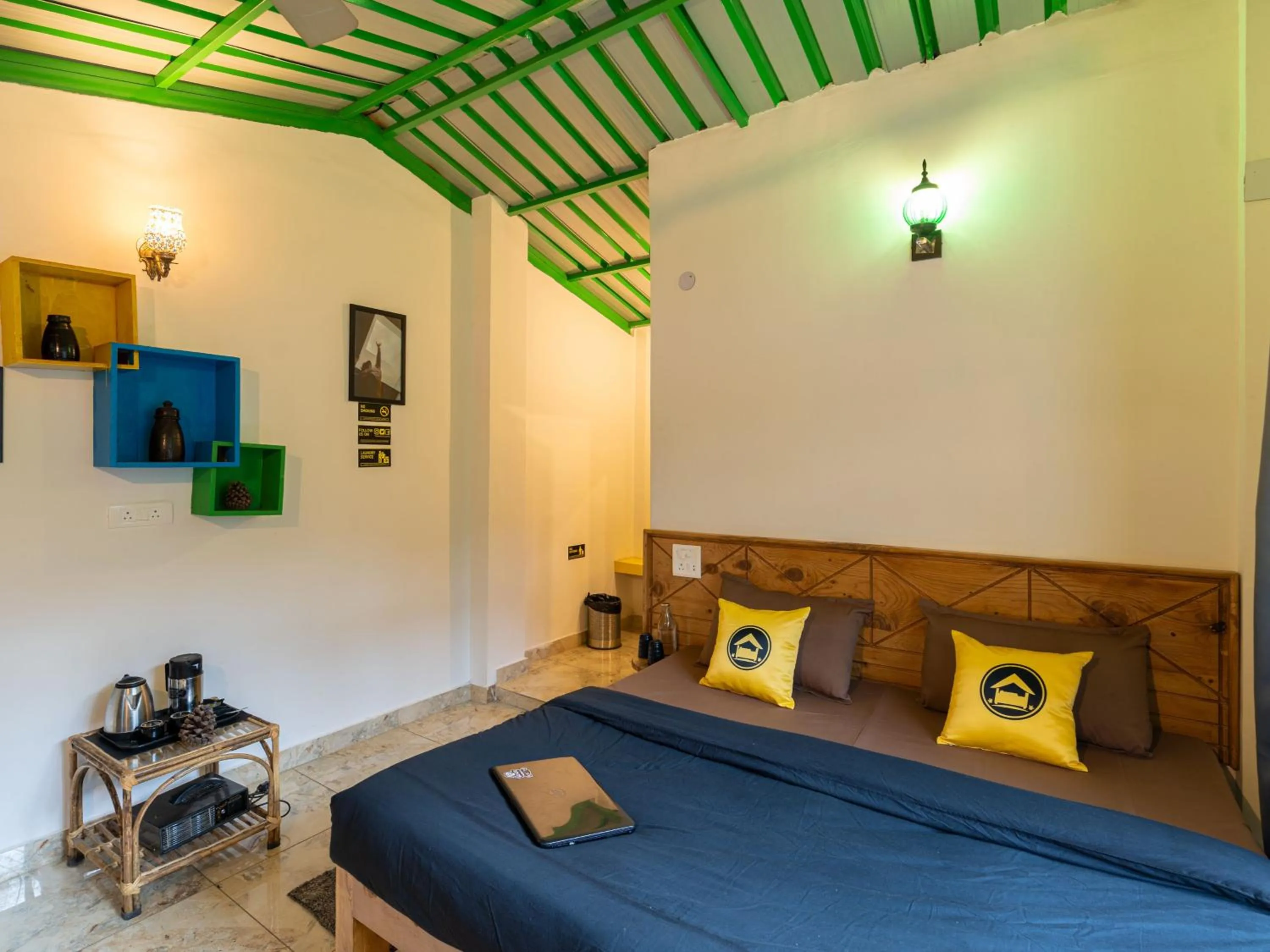 Bedroom, Bed in The Hosteller Mussoorie By the Streamside, Kempty