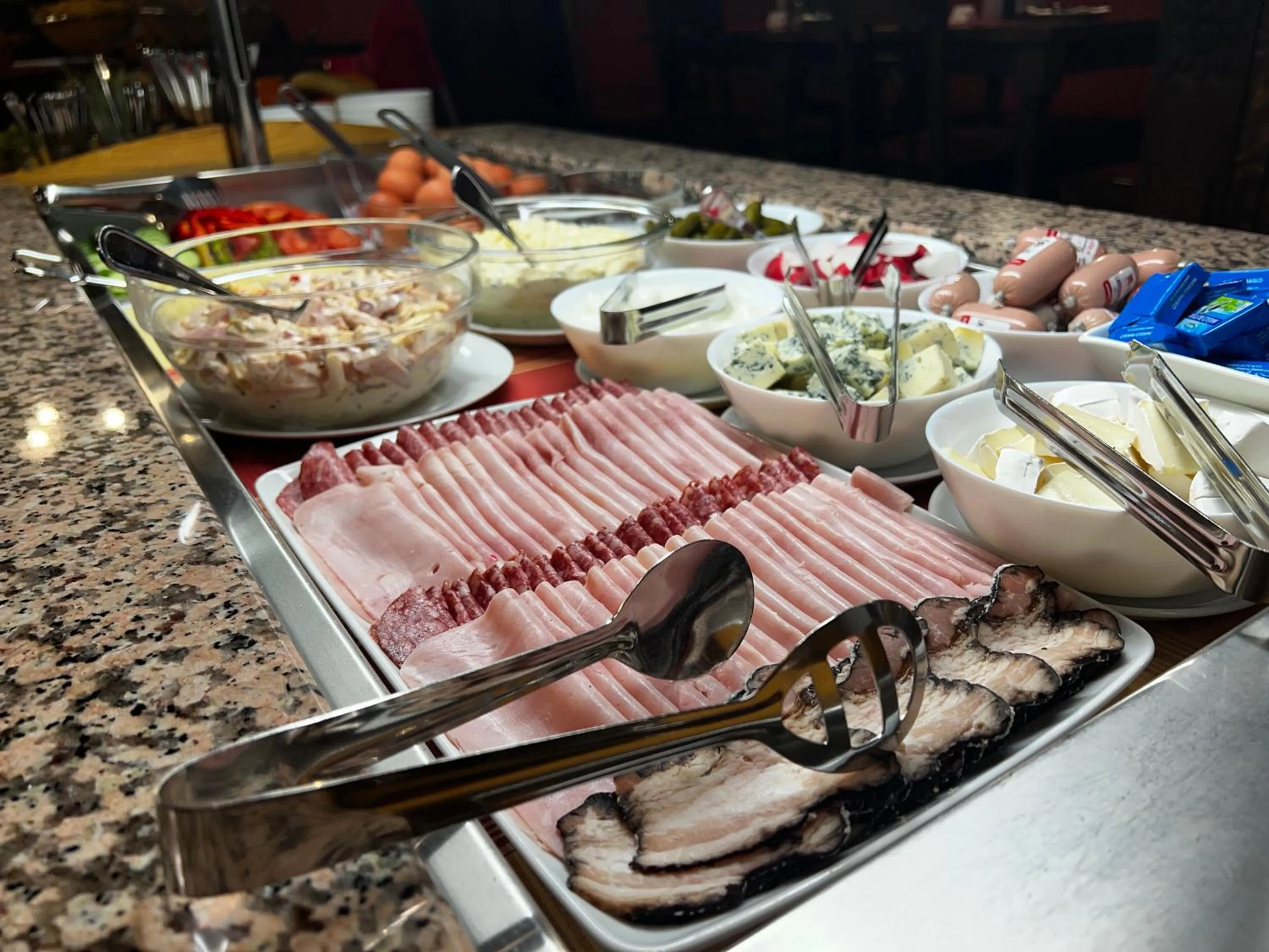 Buffet breakfast in Alpský Hotel