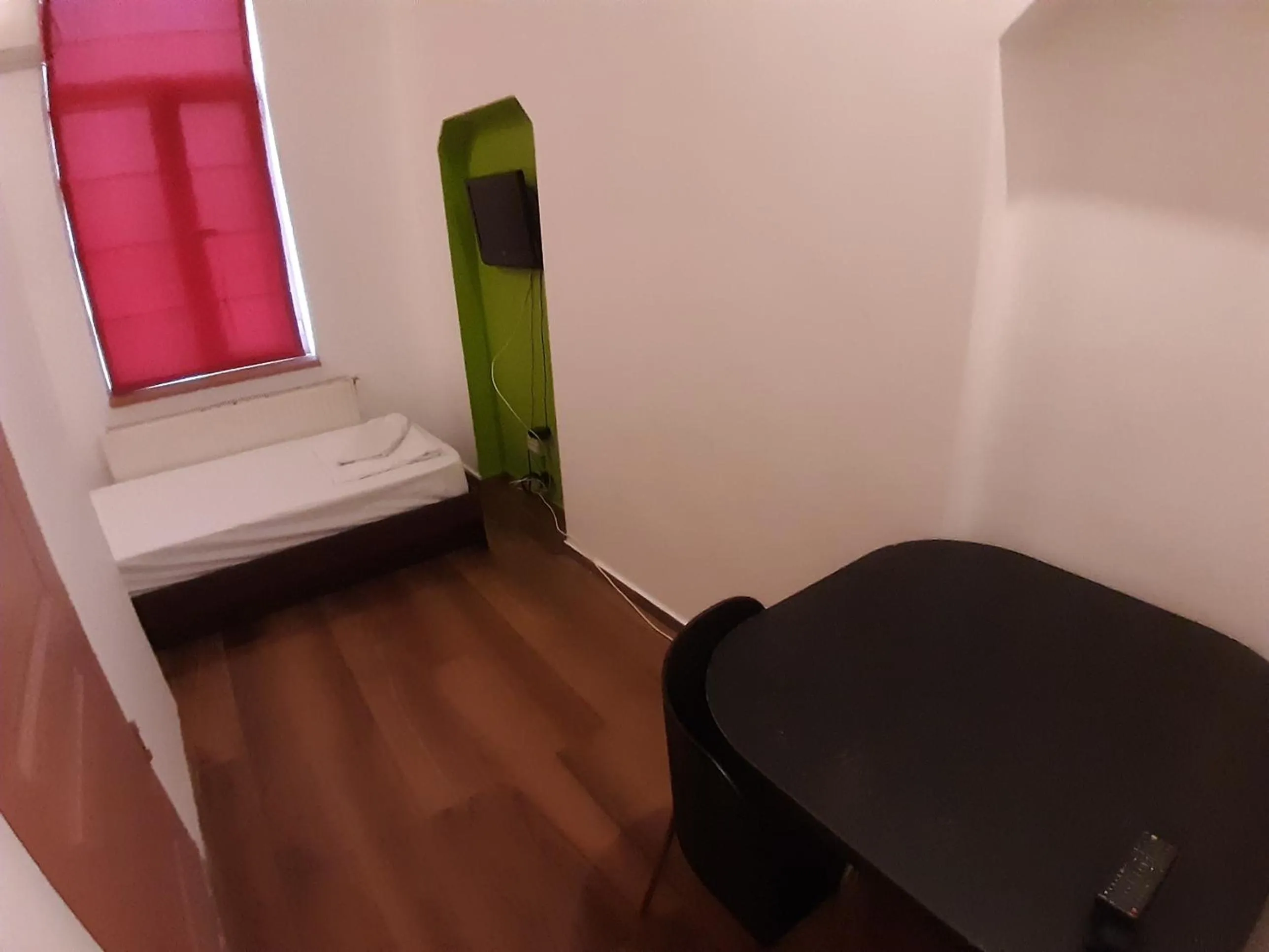 Bed in Central Accommodation budget by HR