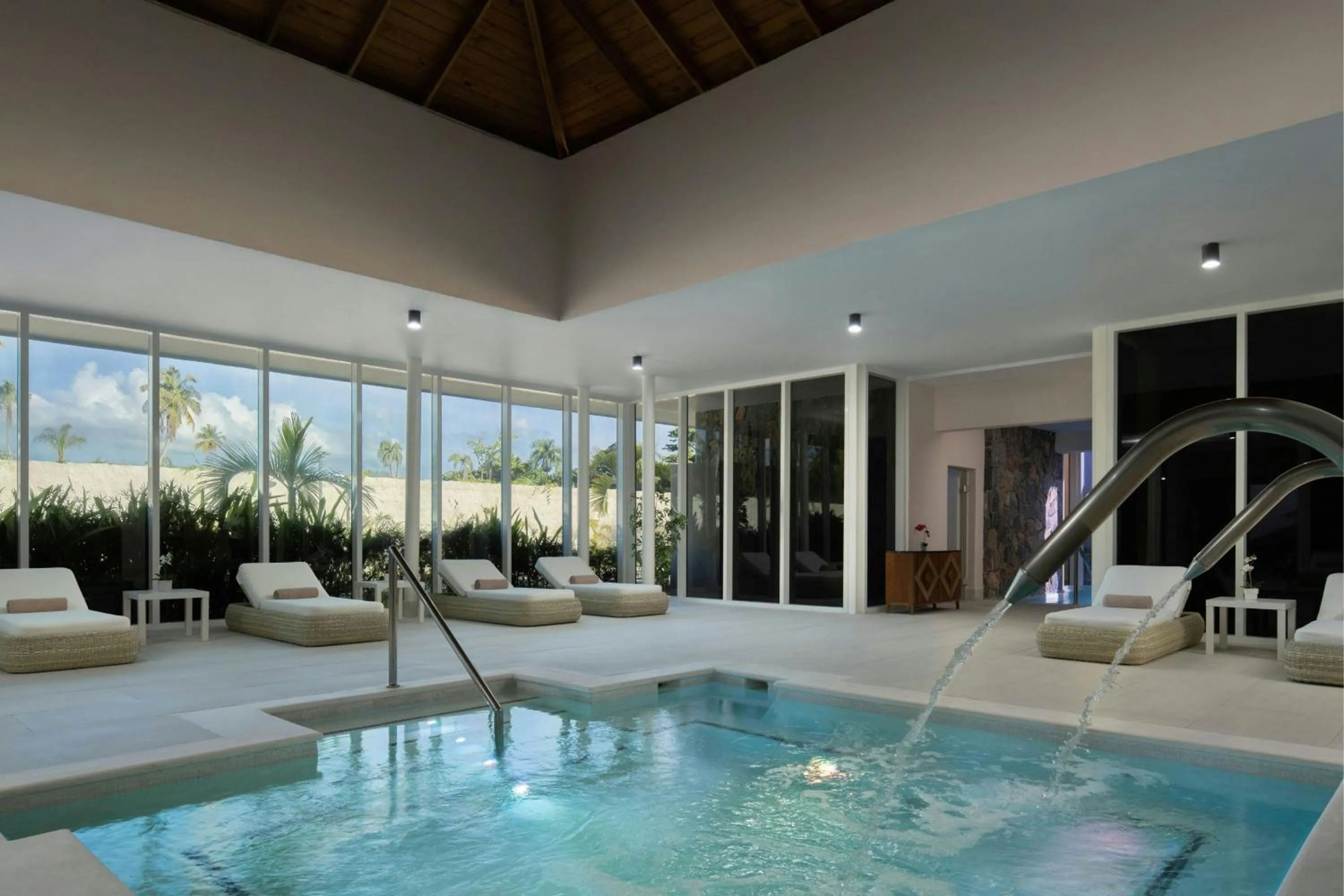 Swimming pool in Temptation Grand Miches Resort - All Inclusive - Couples Only