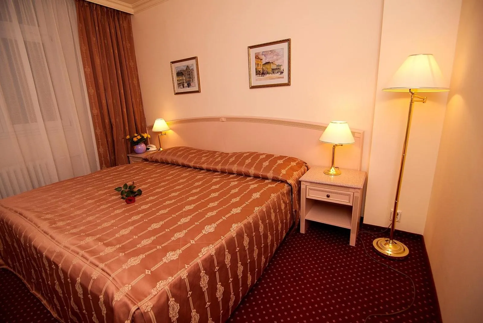 Bed in Interhotel Central