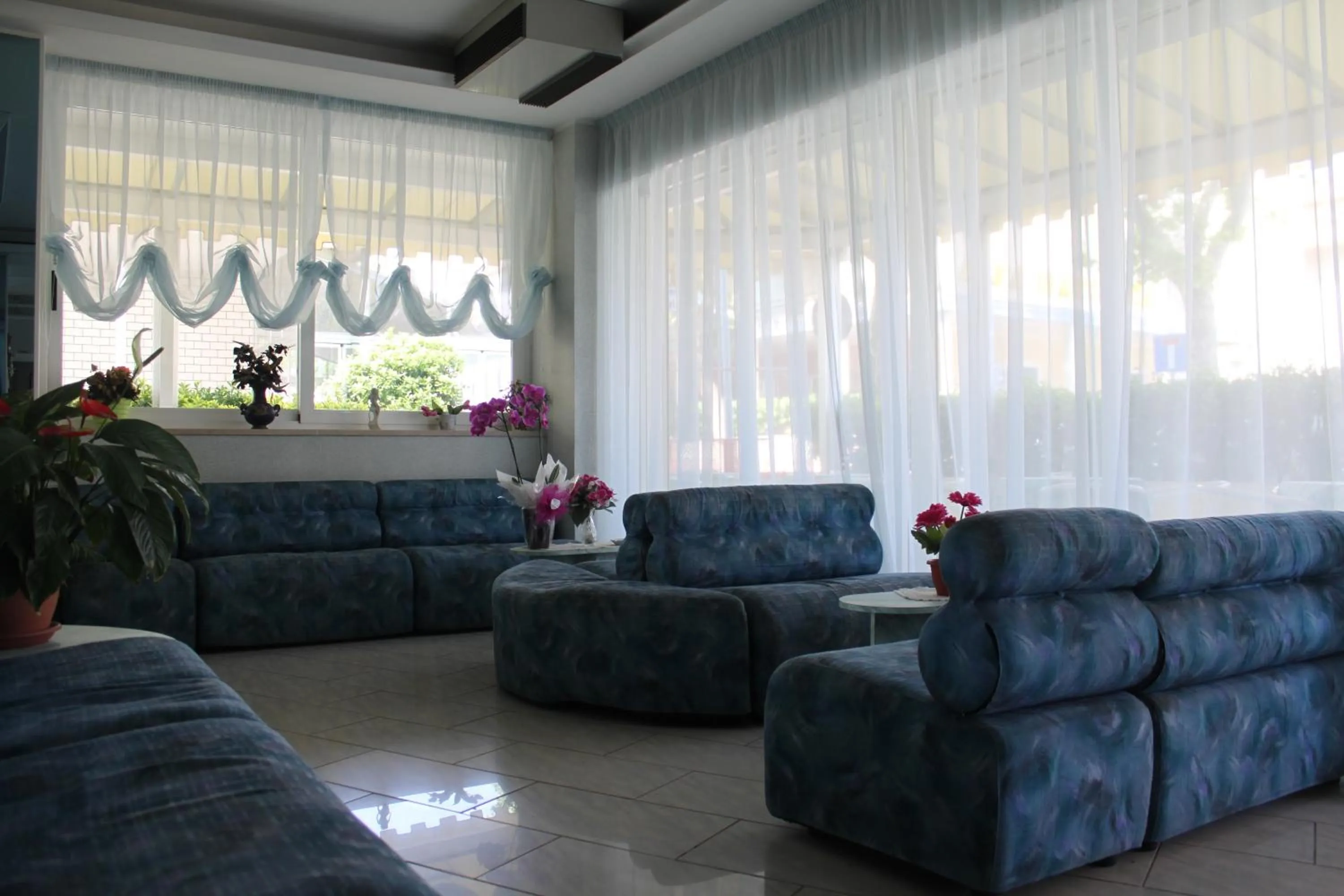 Communal lounge/ TV room in Hotel San Paolo