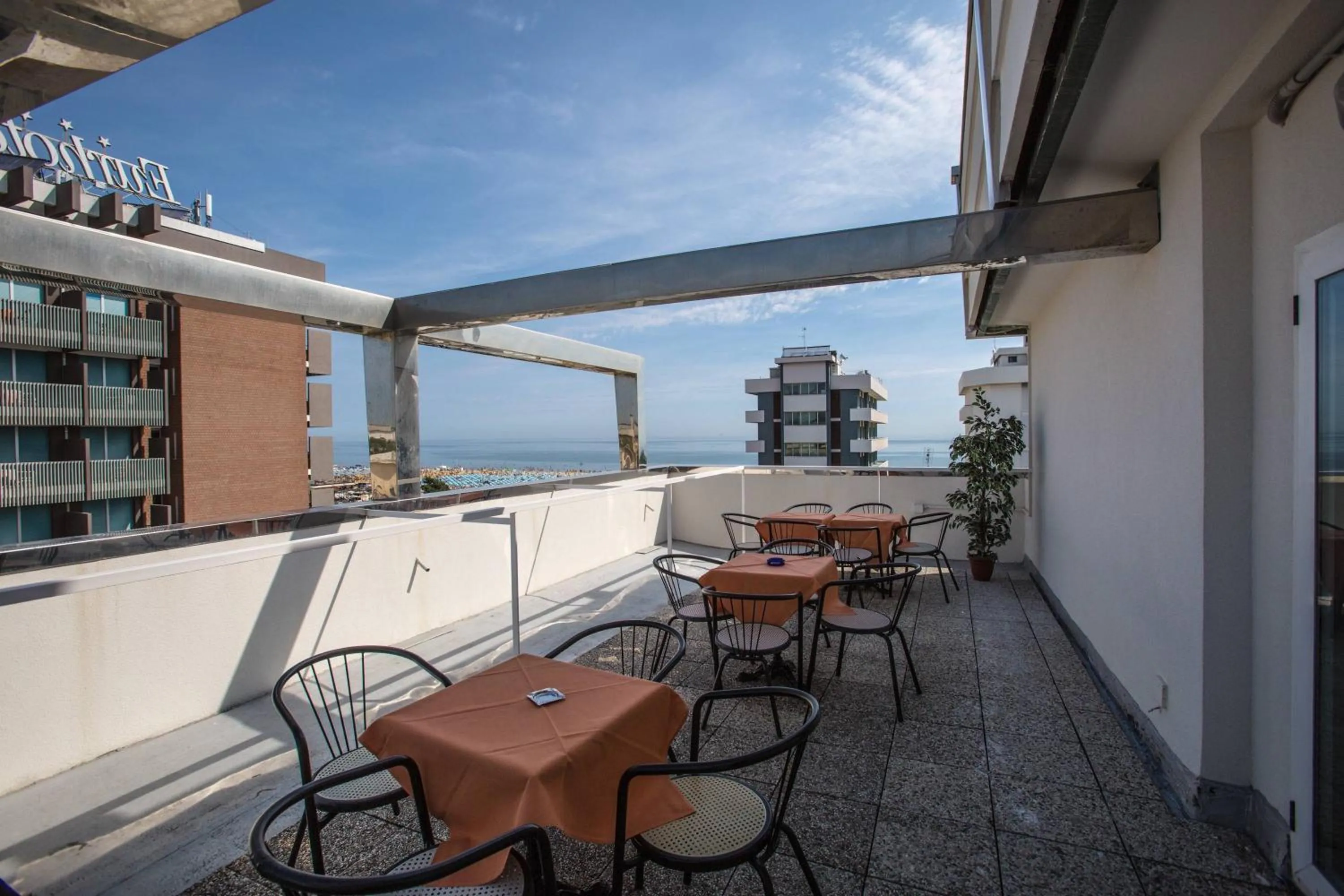 Communal lounge/ TV room in Hotel San Paolo