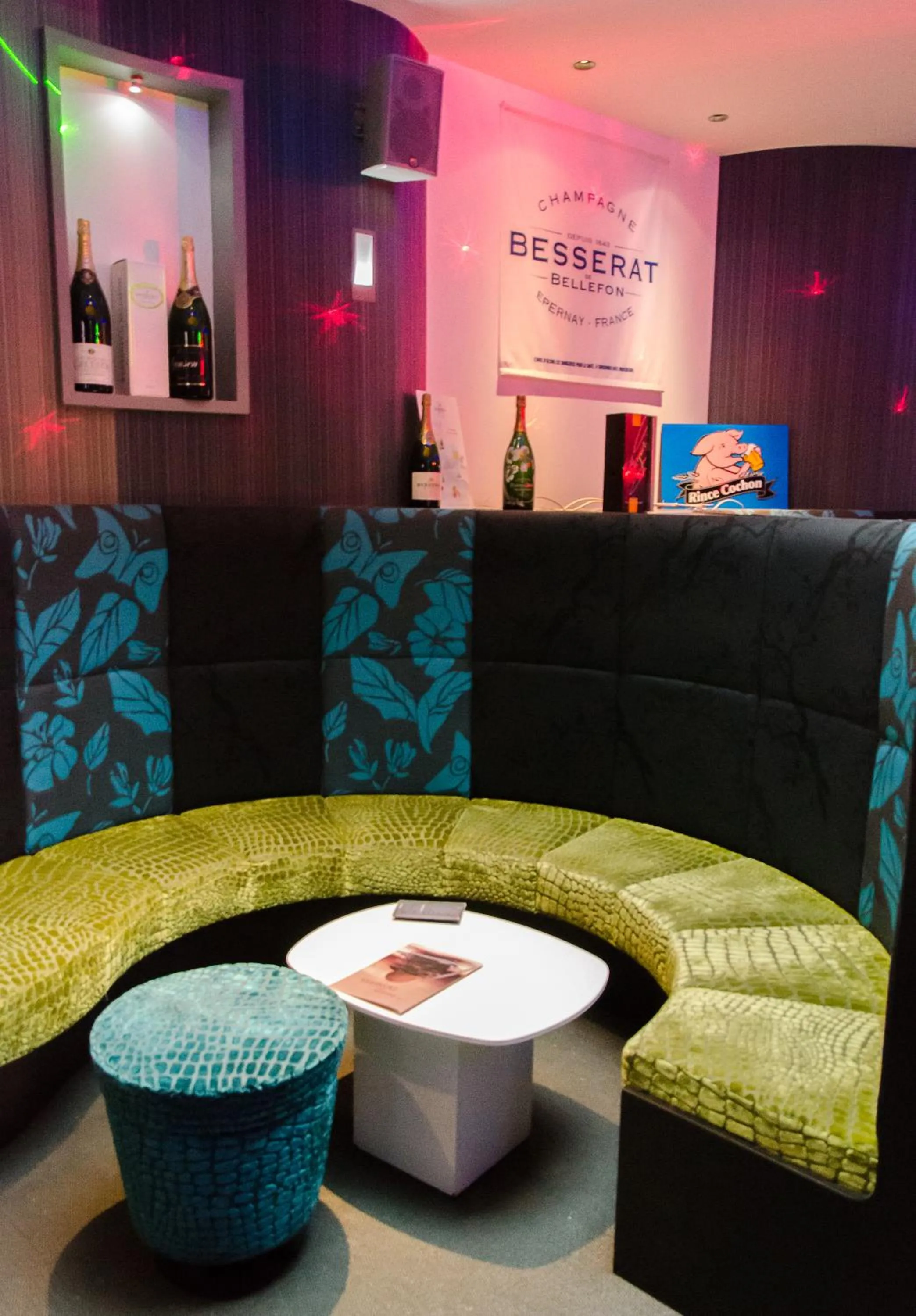 Lounge or bar in Le Vieux Beffroi