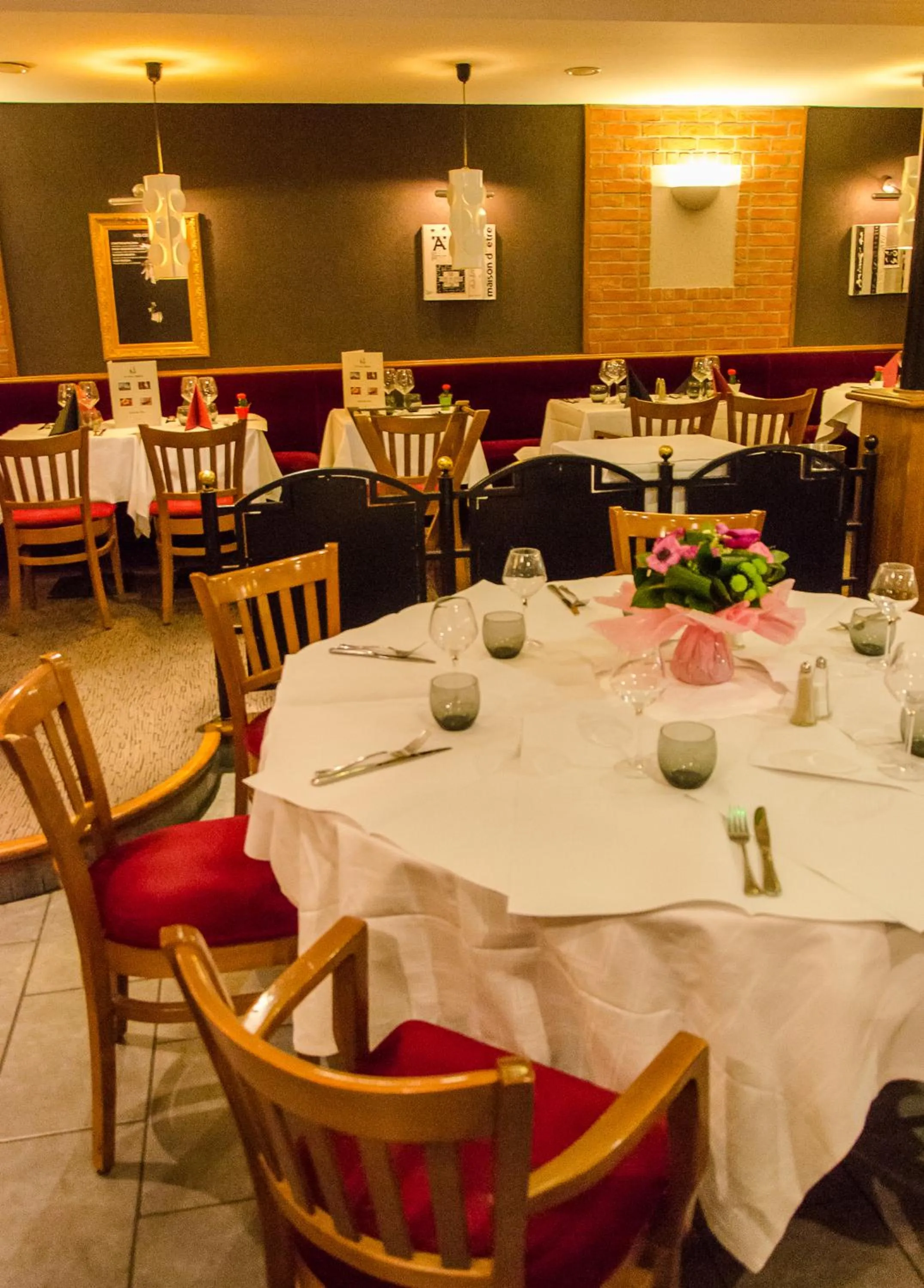 Restaurant/places to eat in Le Vieux Beffroi