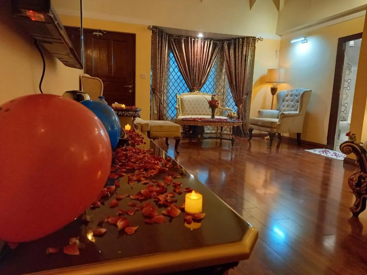 Lounge or bar in Richmond Boutique Hotel