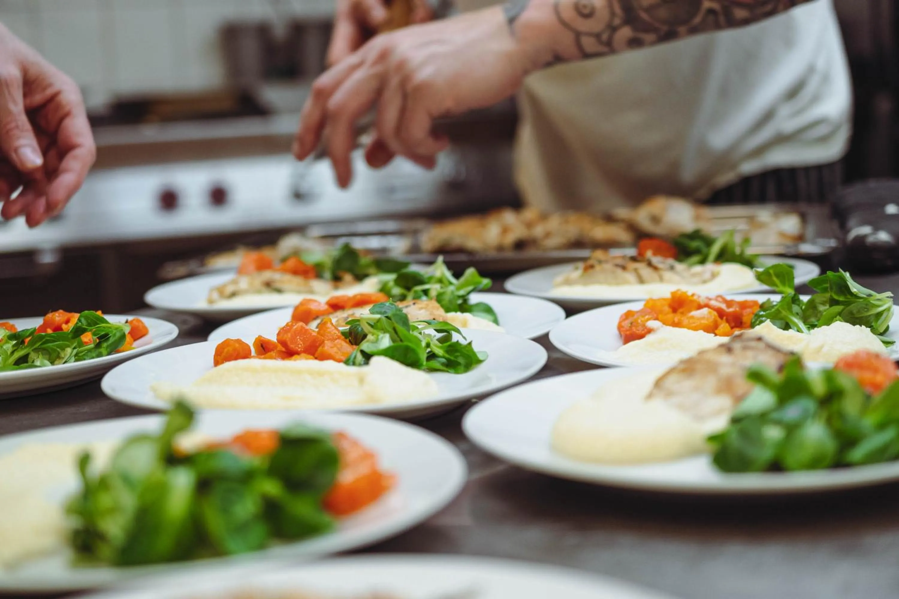 Restaurant/places to eat in Hotel Bohemia