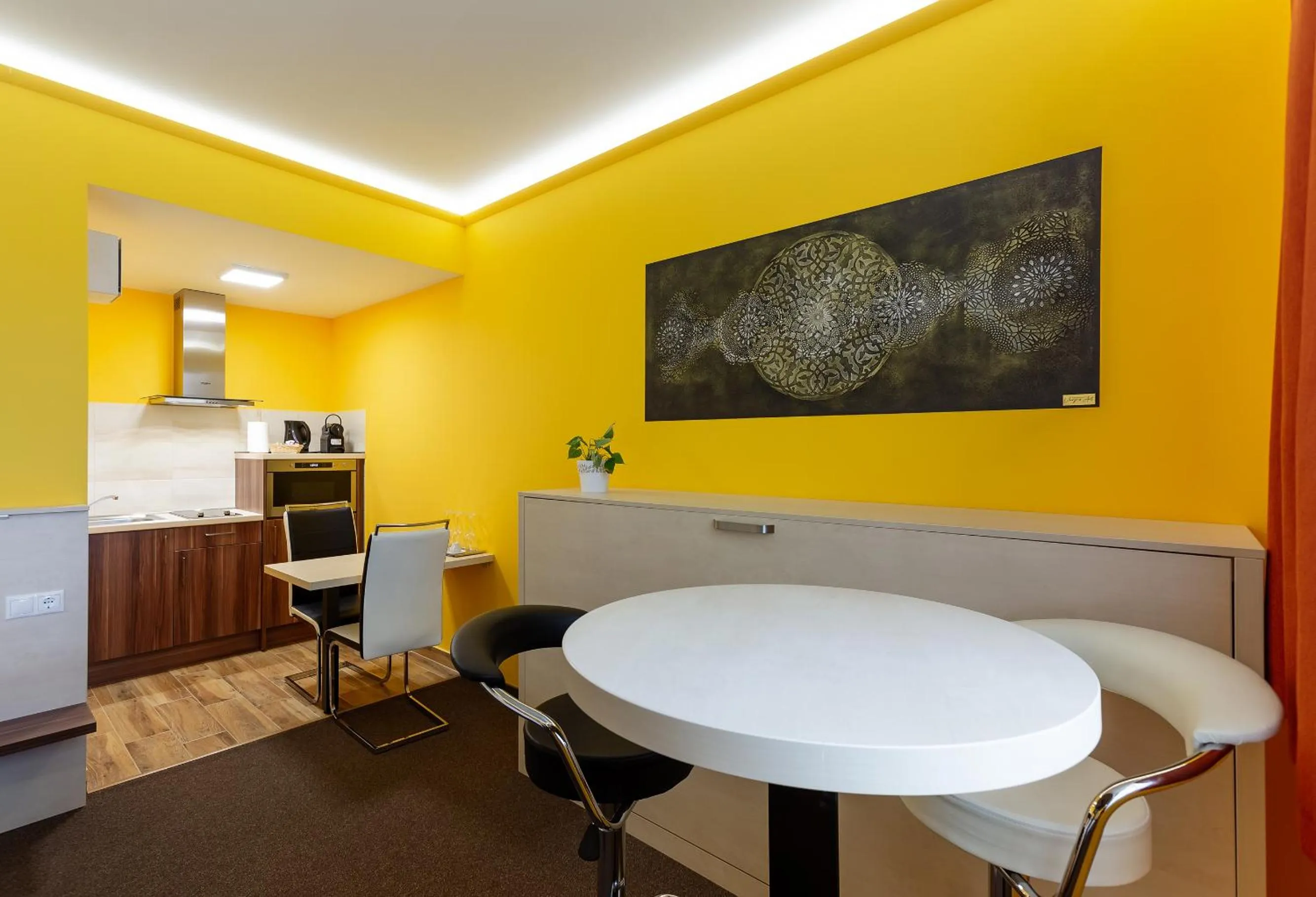 Kitchen or kitchenette in Hostel Mayer Superior Veszprém